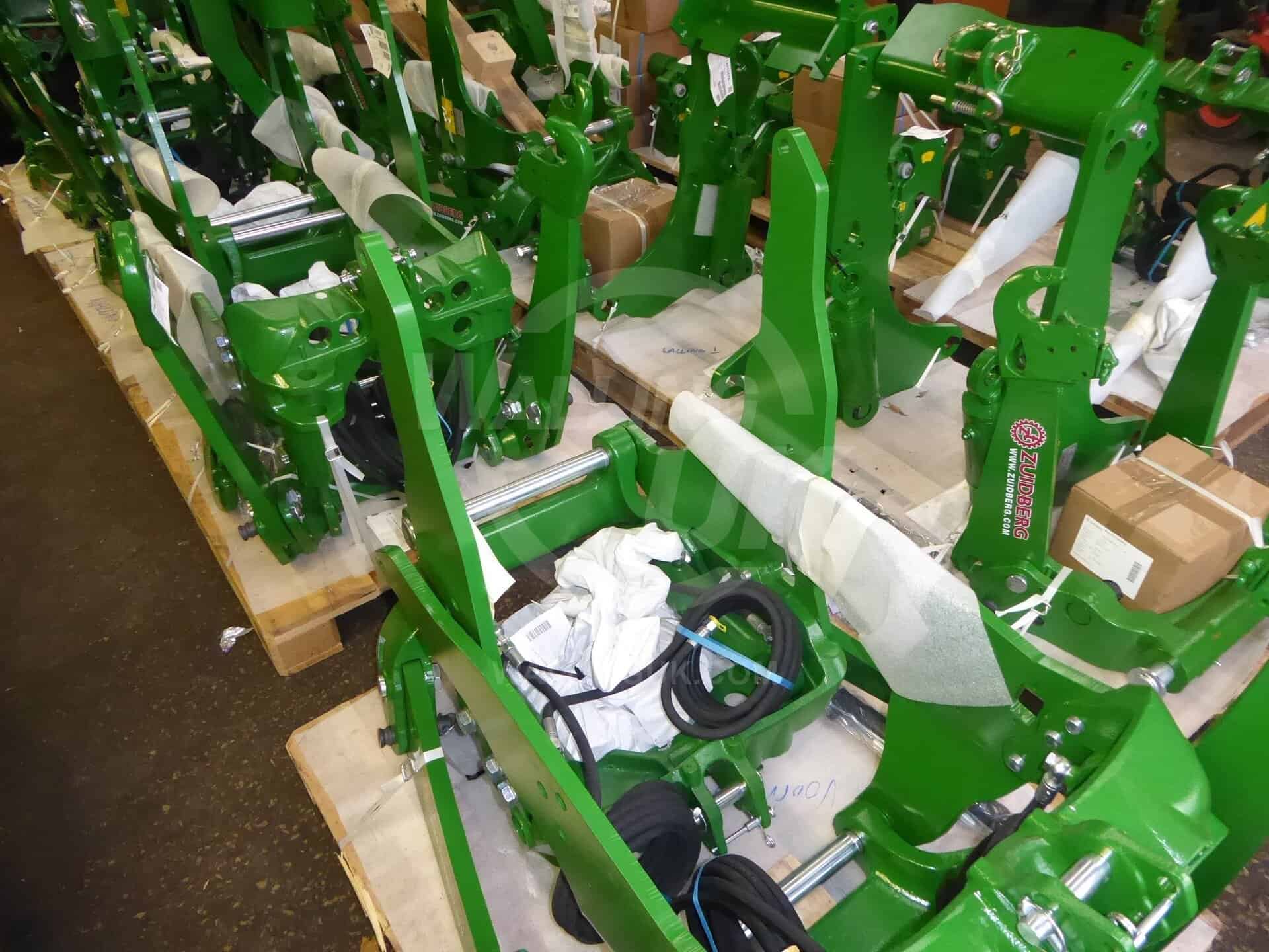 ZUIDBERG FRONT LINKAGE AND PTO SYSTEMS TO FIT JOHN DEERE TRACTORS - Image 7