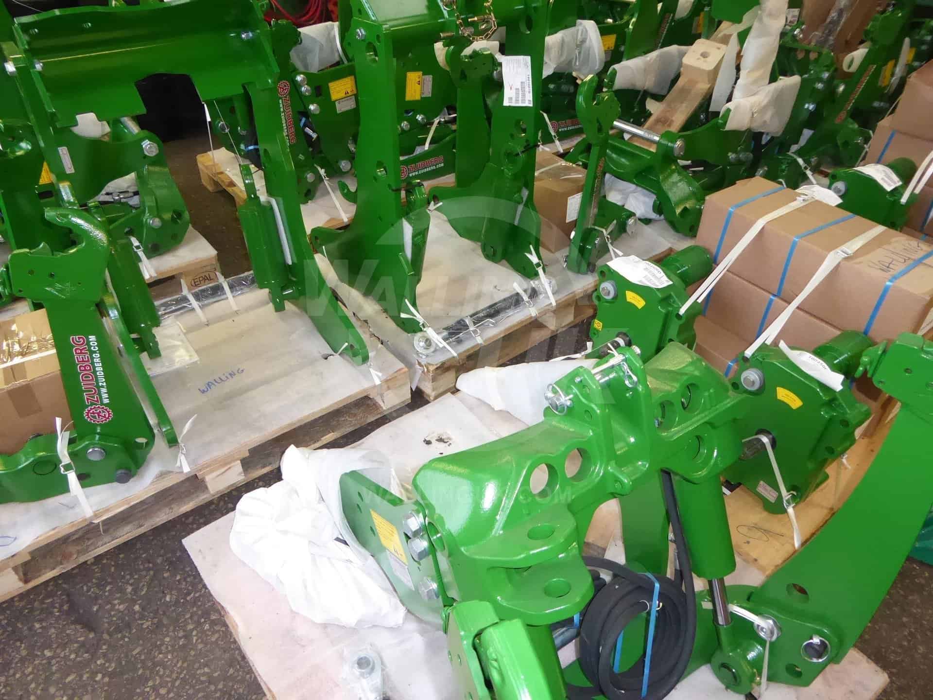 ZUIDBERG FRONT LINKAGE AND PTO SYSTEMS TO FIT JOHN DEERE TRACTORS - Image 6