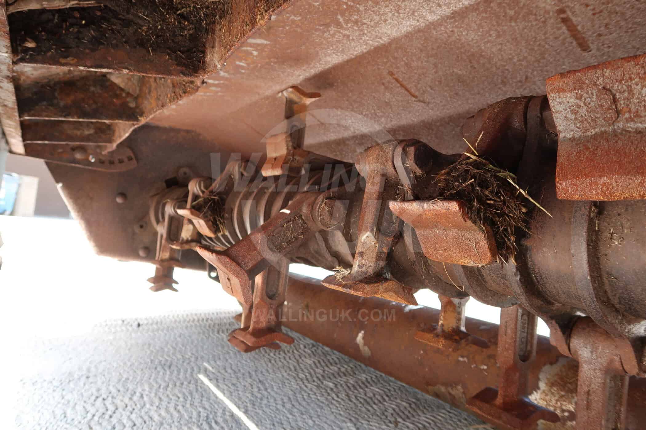 SPEARHEAD TWIGA MID T65 - Image 11