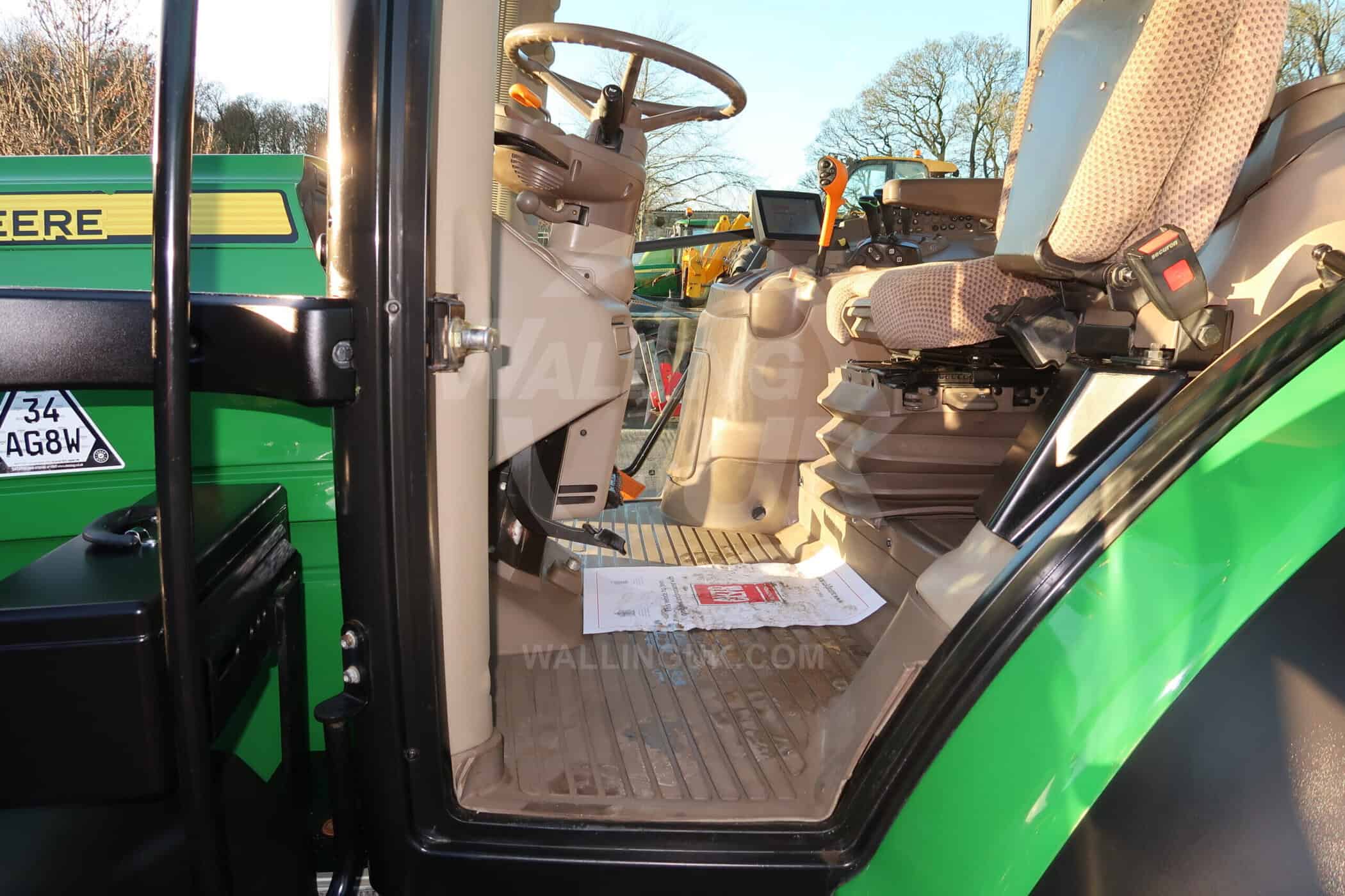 JOHN DEERE 6150R - Image 15