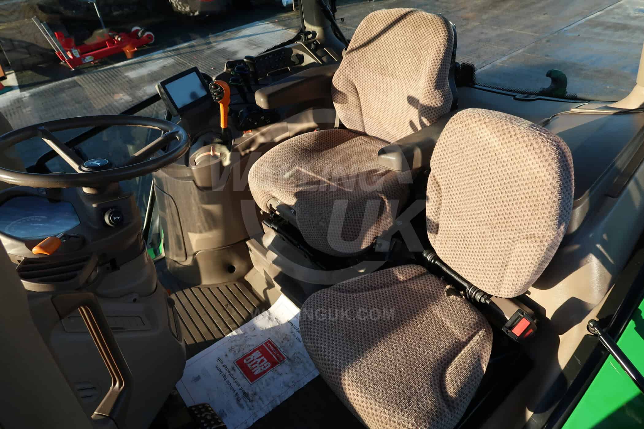 JOHN DEERE 6150R - Image 9