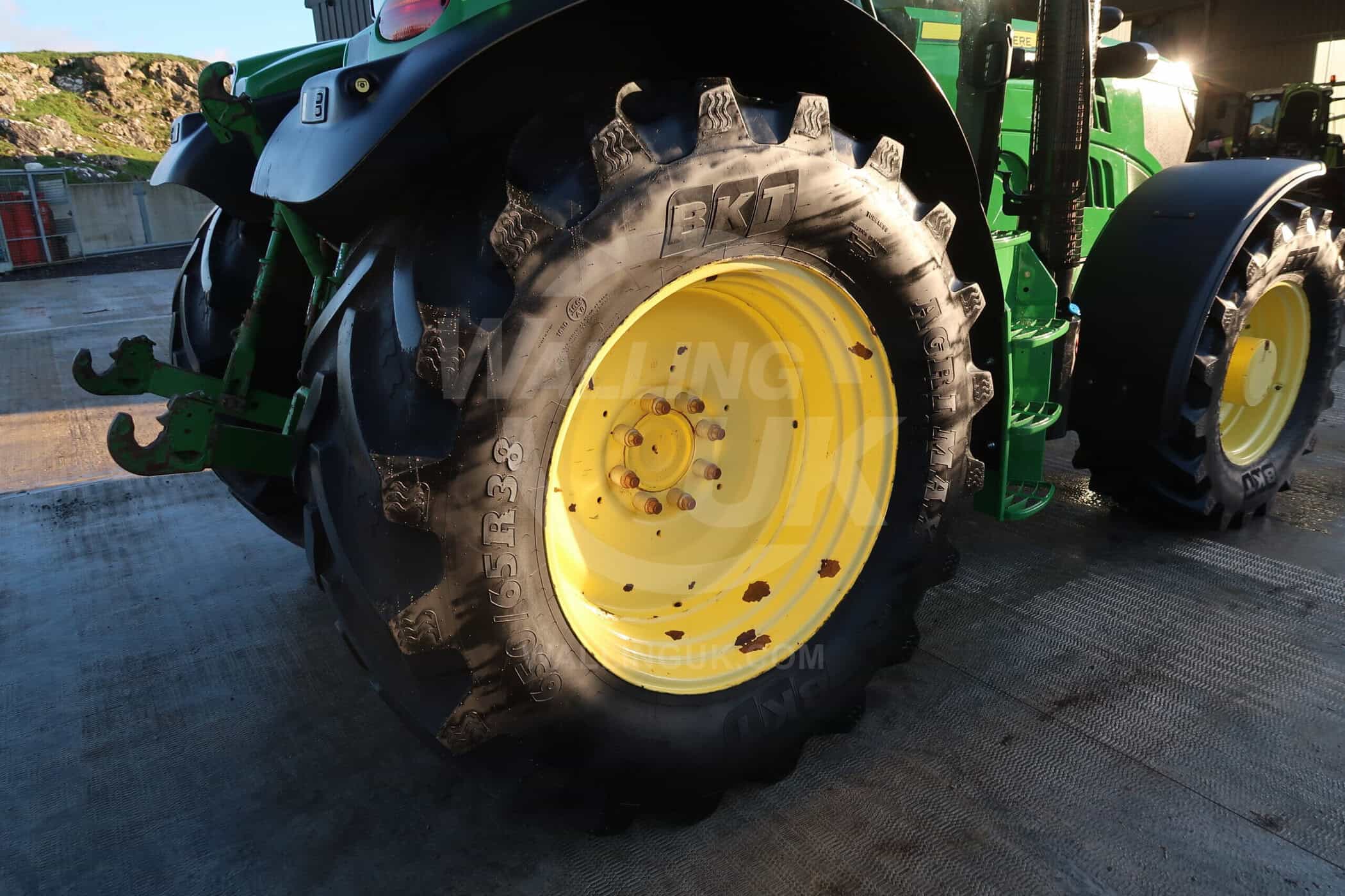 JOHN DEERE 6150R - Image 4