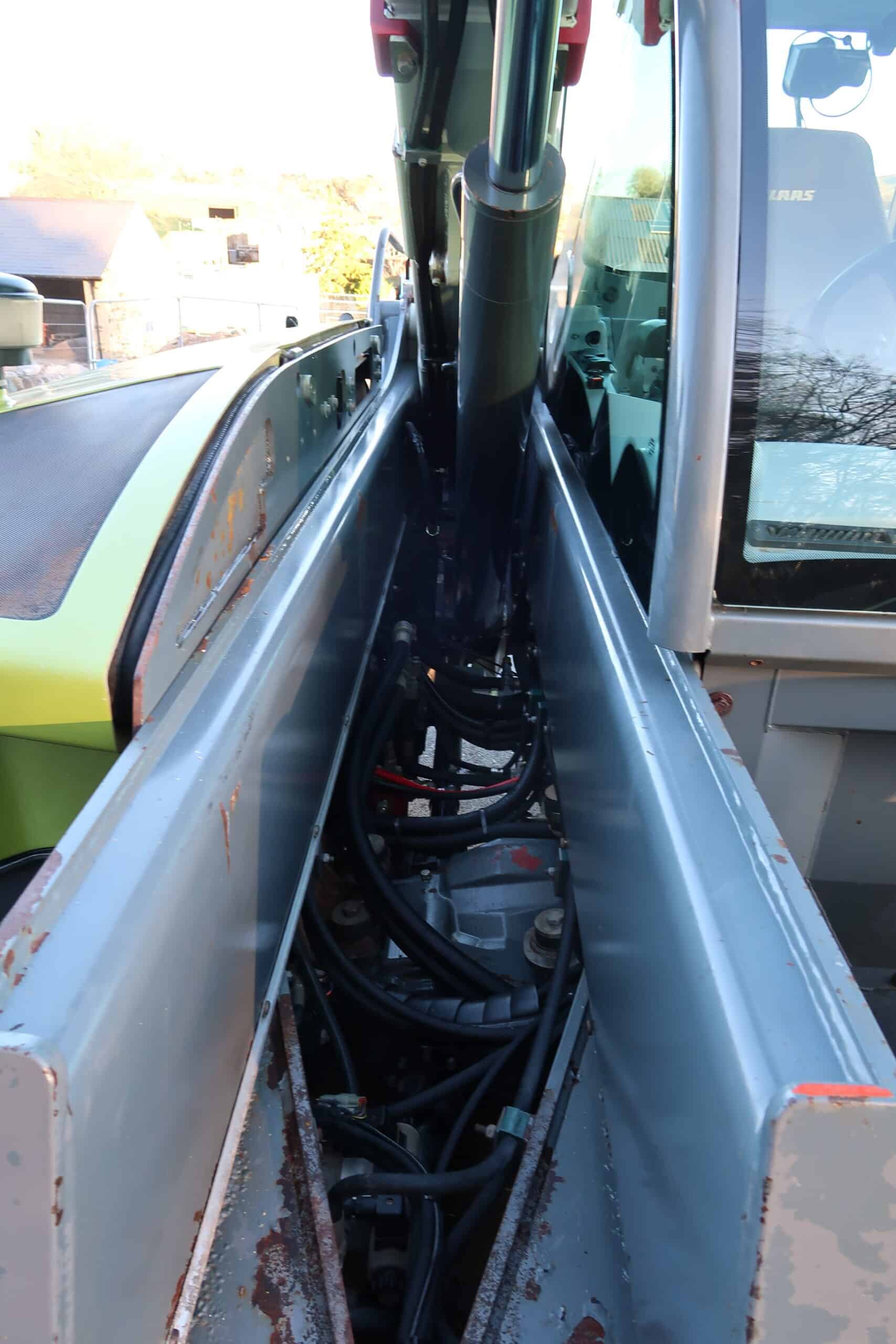 CLAAS SCORPION 6030 - Image 24