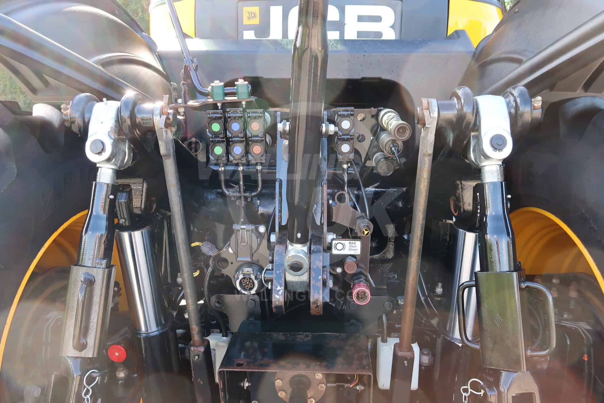 JCB FASTRAC 4220 - Image 20