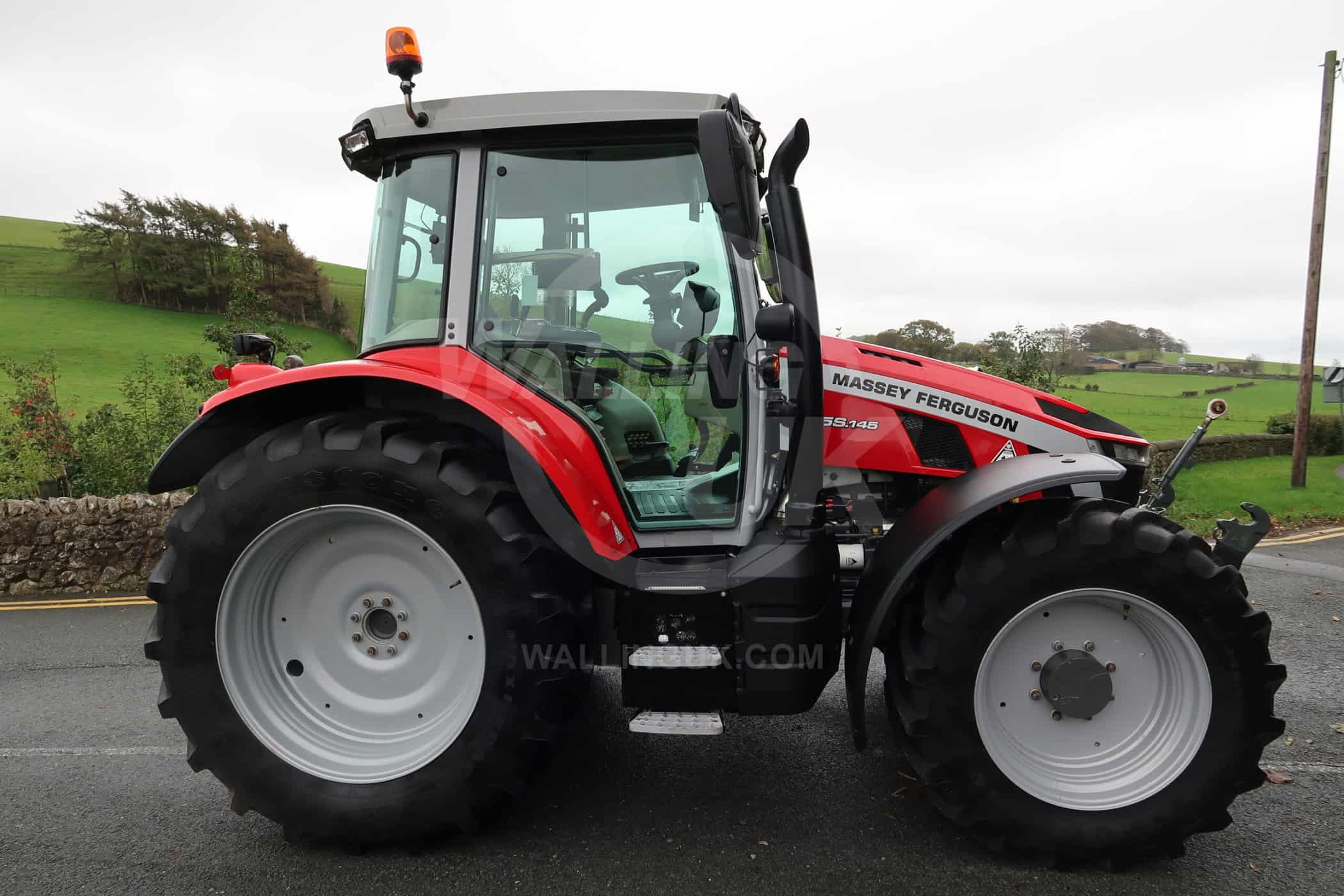 MASSEY FERGUSON 5S.145 - Image 2