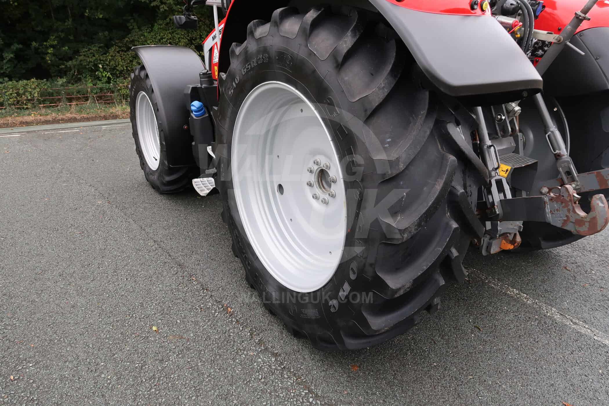 MASSEY FERGUSON 5S.145 - Image 15