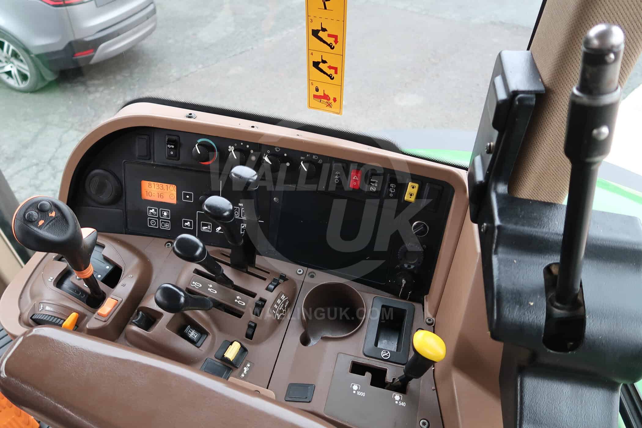 JOHN DEERE 7820 - Image 13