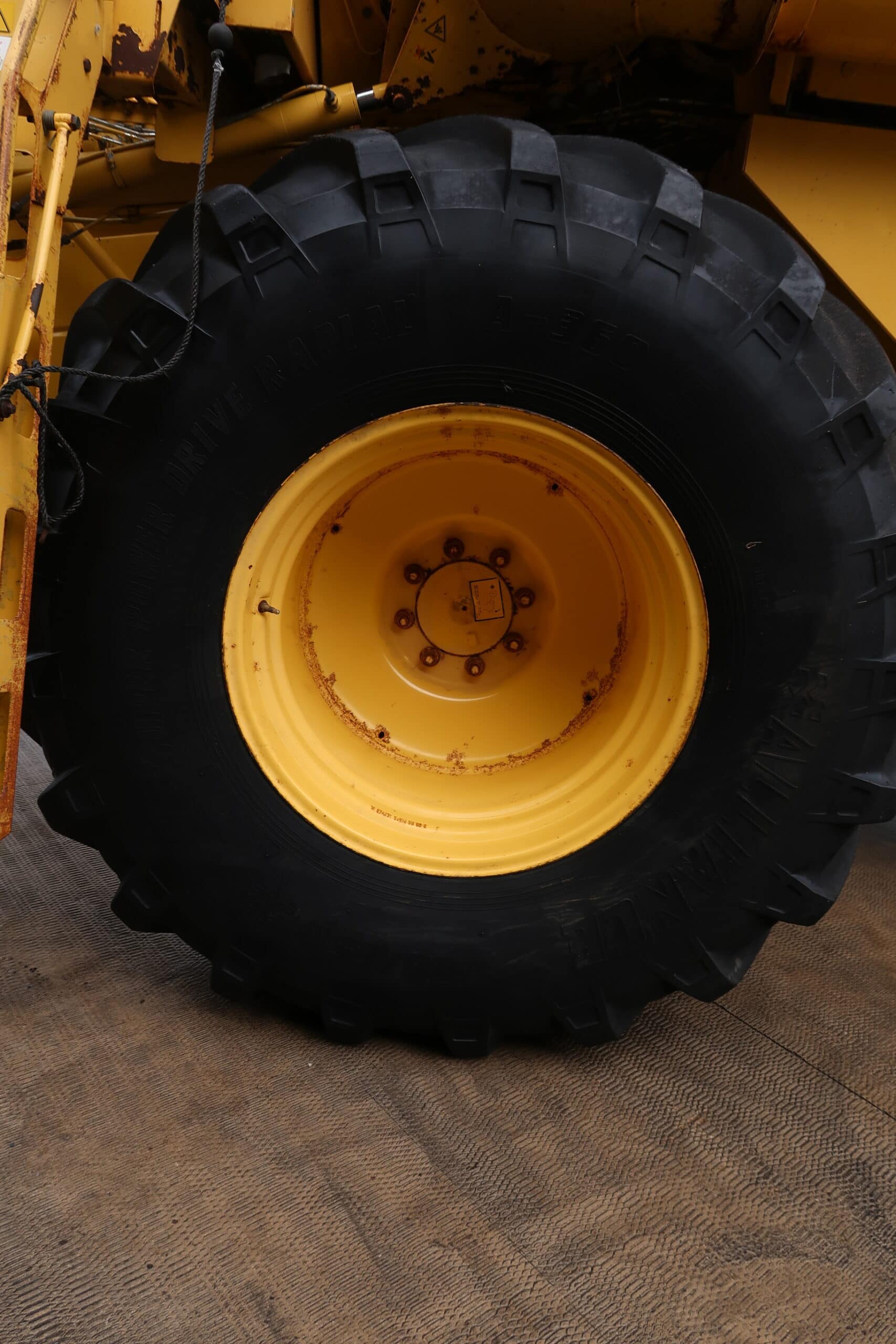 NEW HOLLAND TX 66 - Image 4