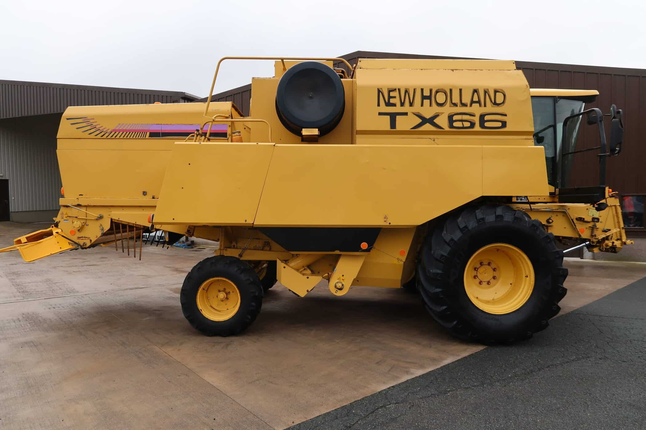 NEW HOLLAND TX 66 - Image 5