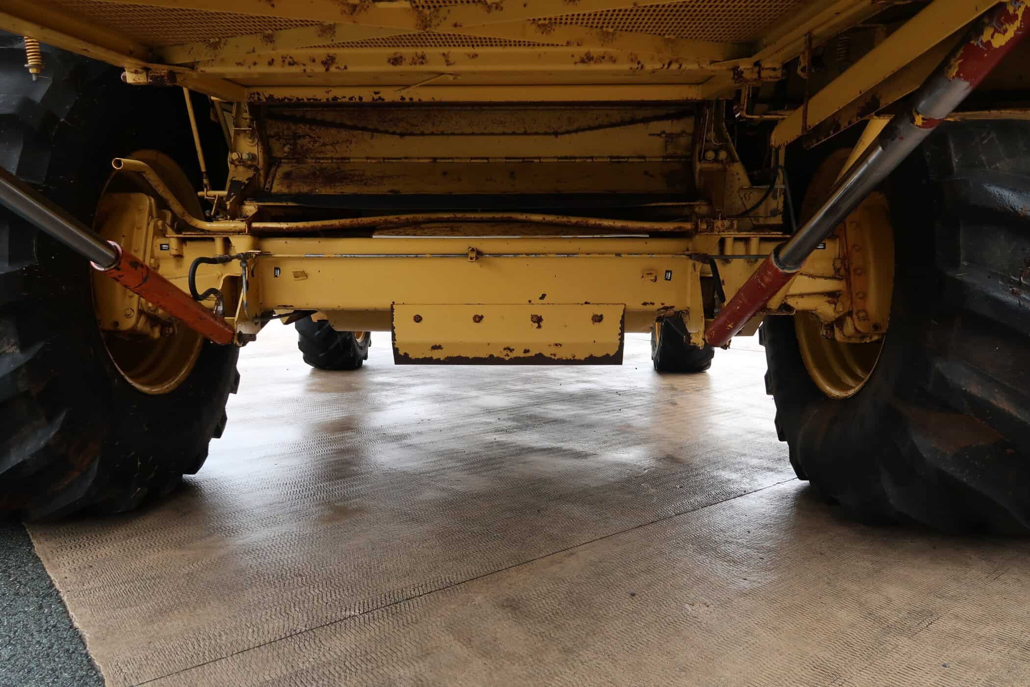 NEW HOLLAND TX 66 - Image 8