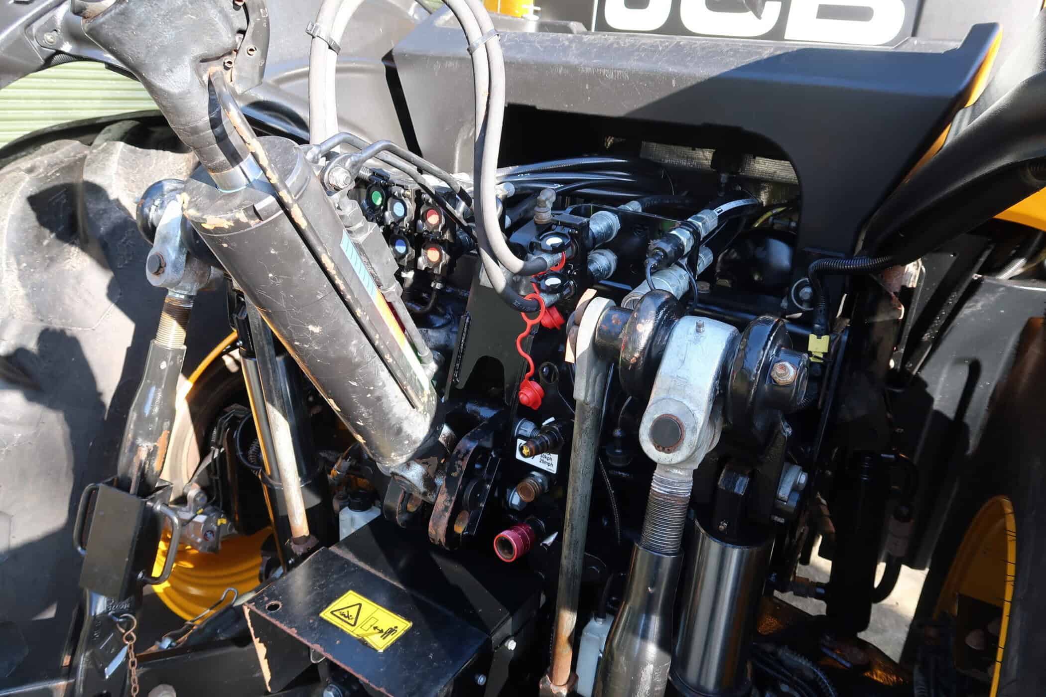 JCB FASTRAC 4220 ICON - Image 25