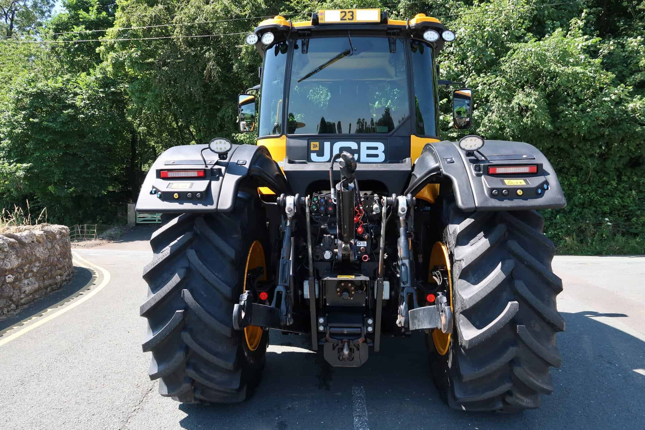 JCB FASTRAC 4220 ICON - Image 8