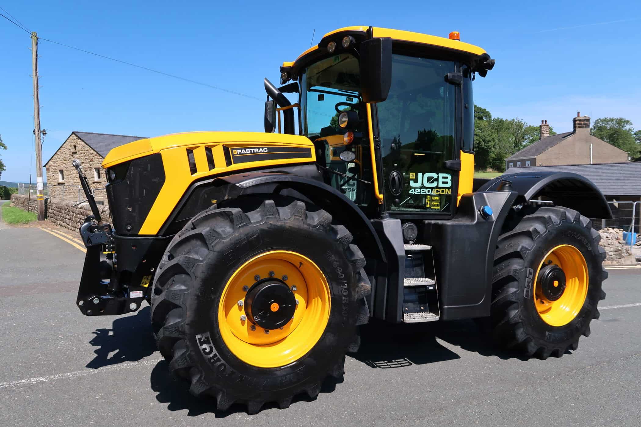 JCB FASTRAC 4220 ICON - Image 2