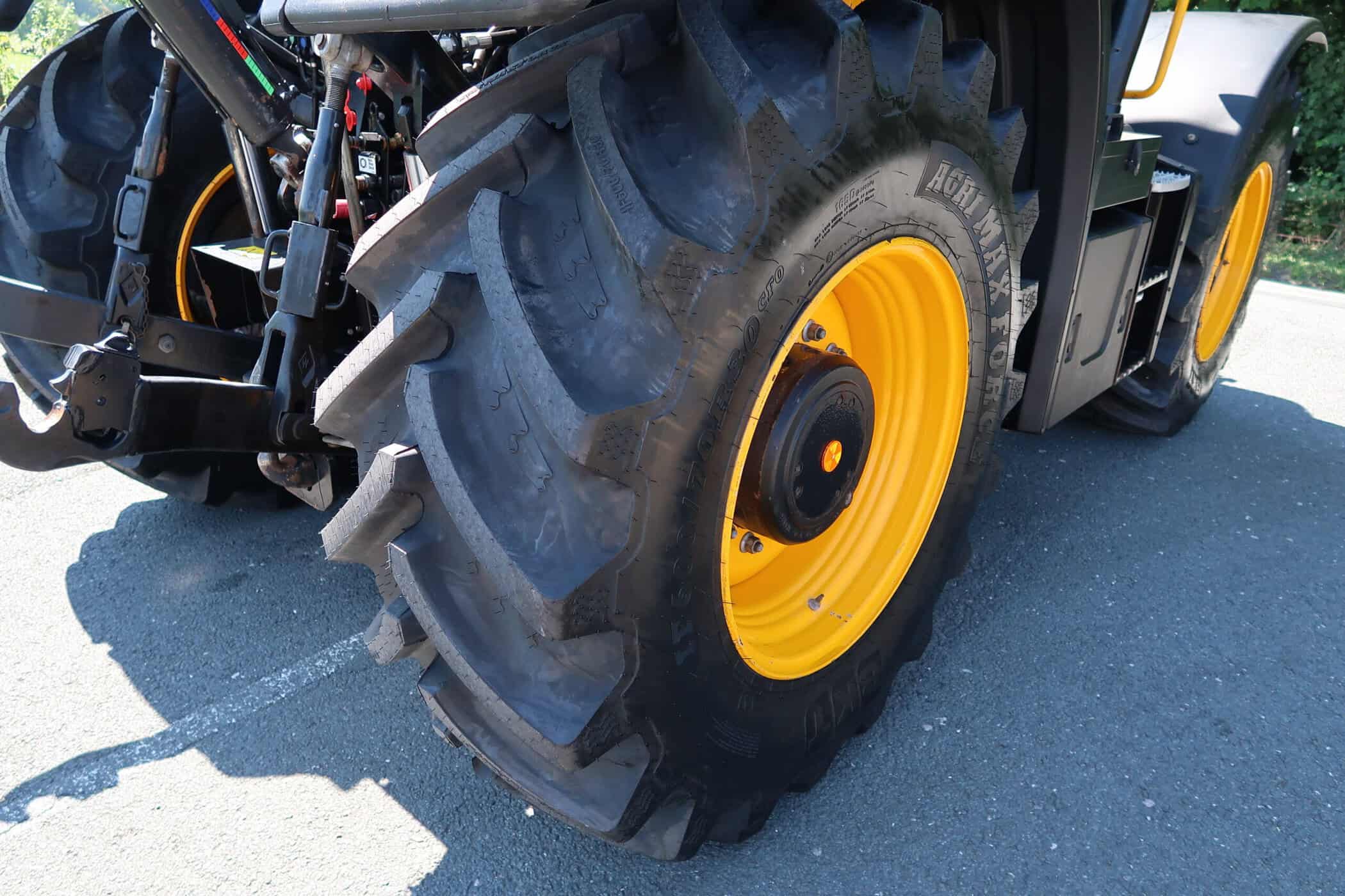 JCB FASTRAC 4220 ICON - Image 24