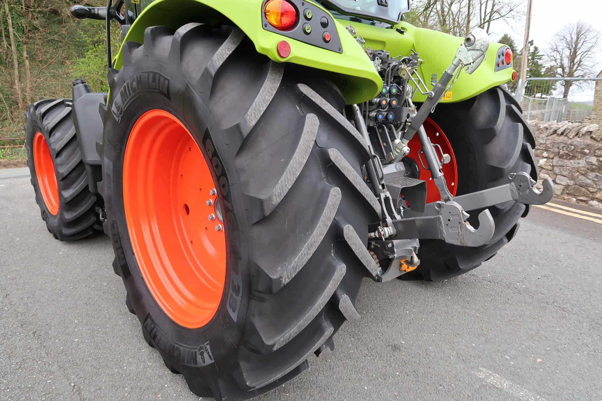 CLAAS ARION 430 - Image 24