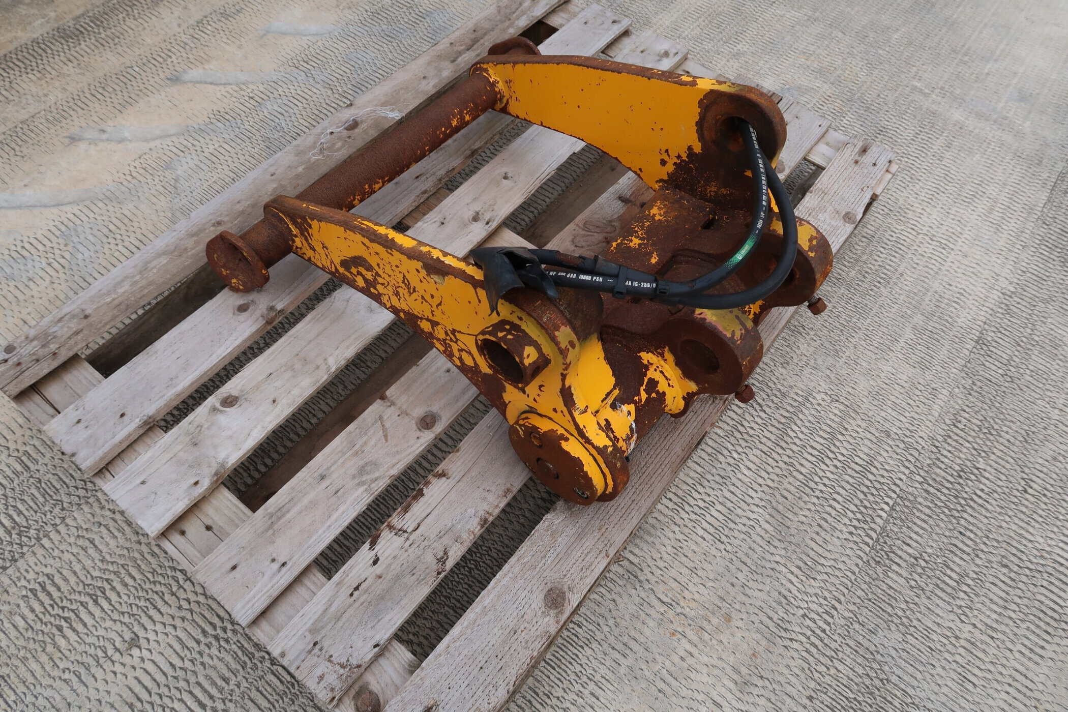 JCB TOOL CARRIER - Image 2