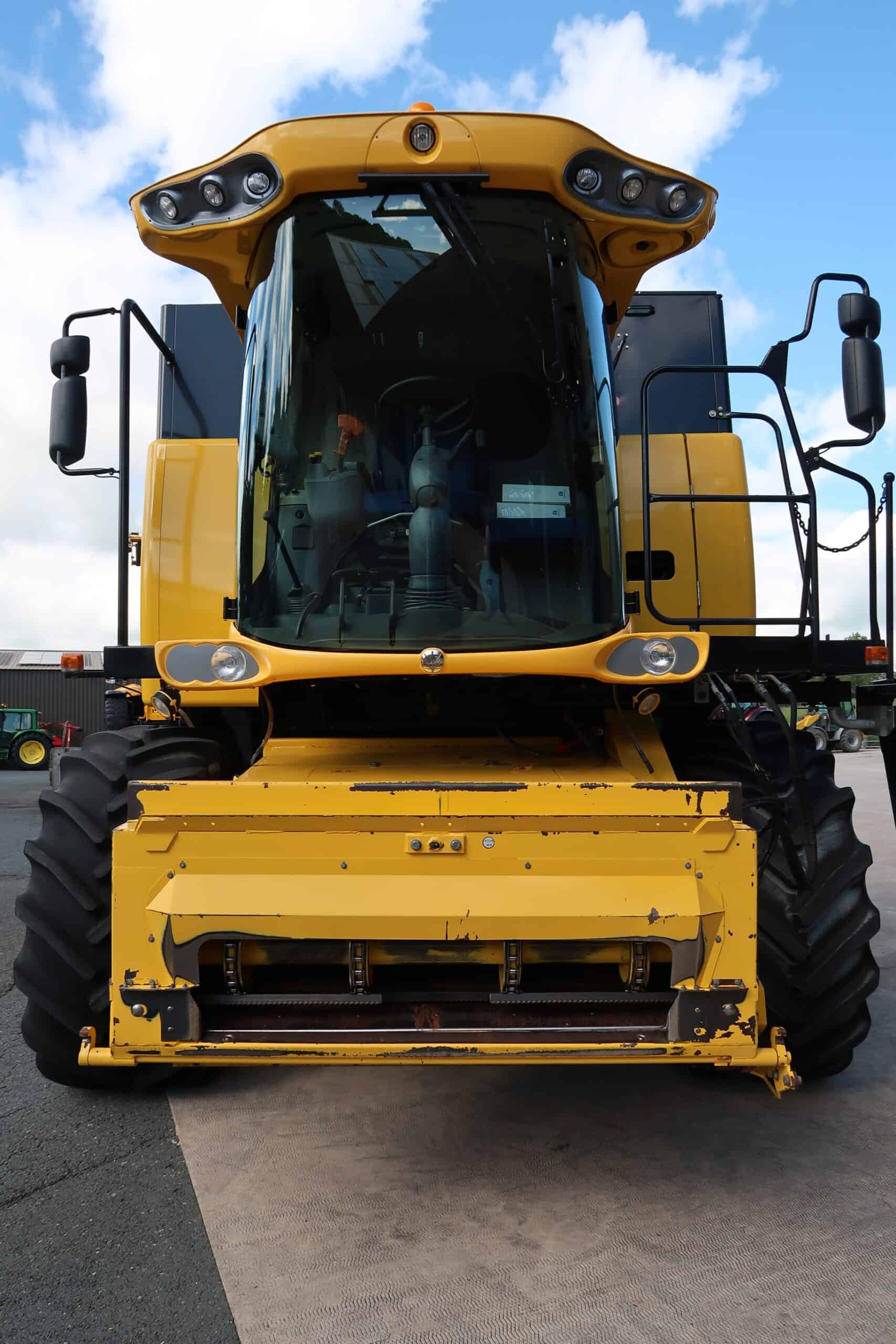 NEW HOLLAND CSX 7080 - Image 4