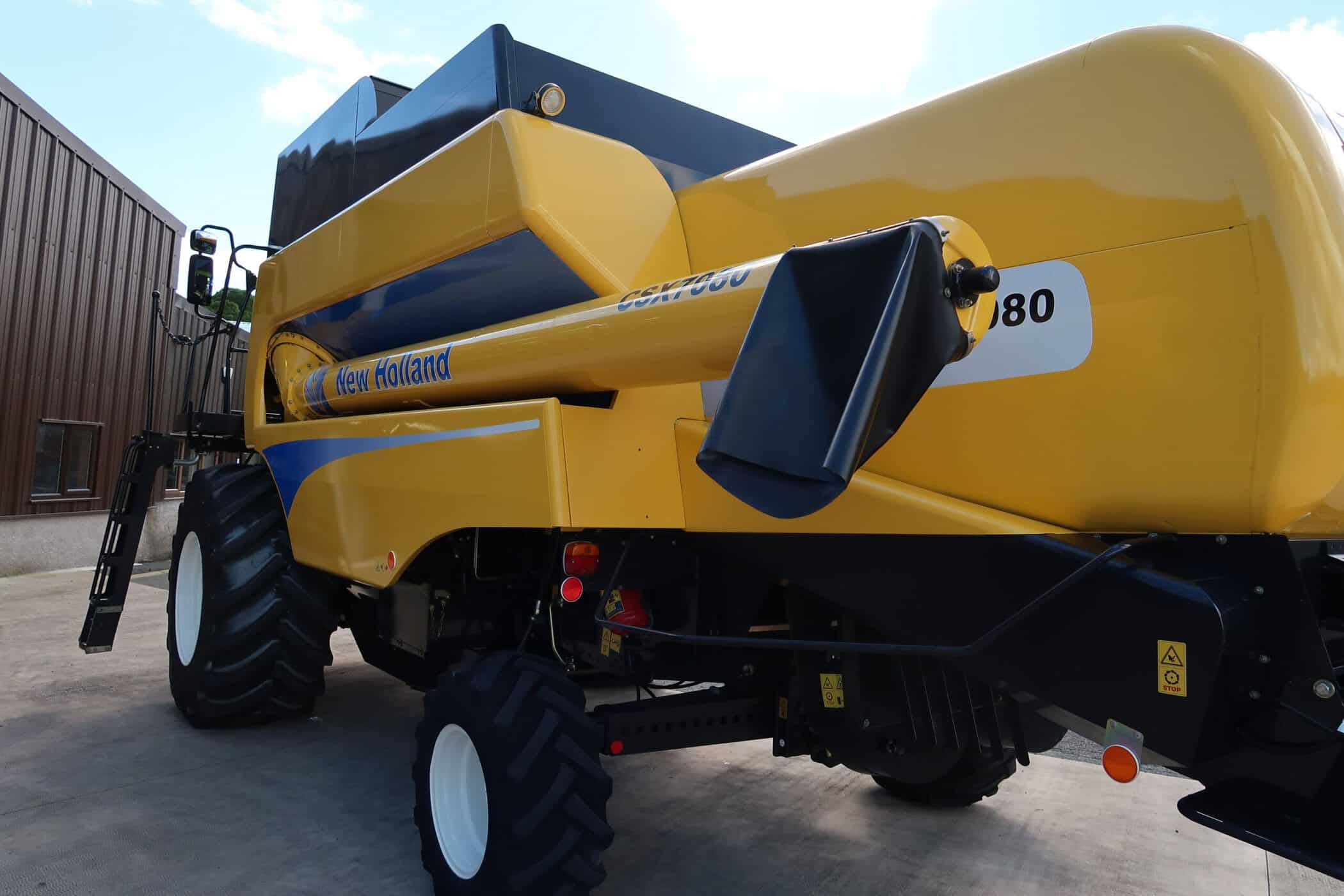 NEW HOLLAND CSX 7080 - Image 6