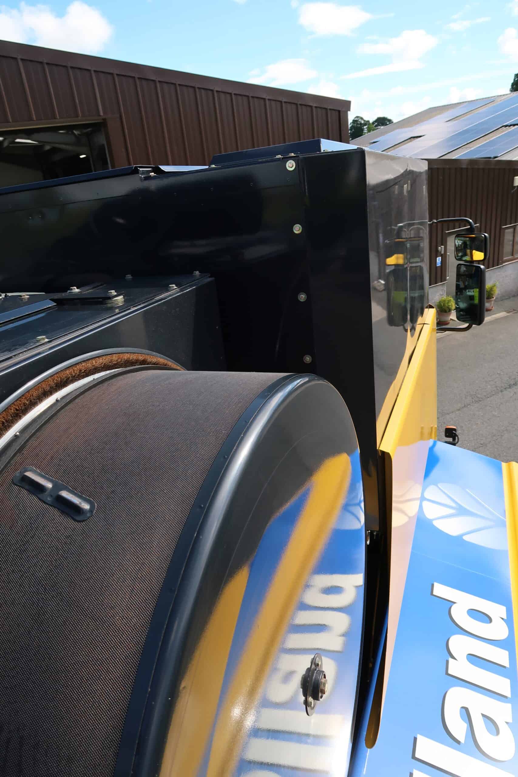 NEW HOLLAND CSX 7080 - Image 43