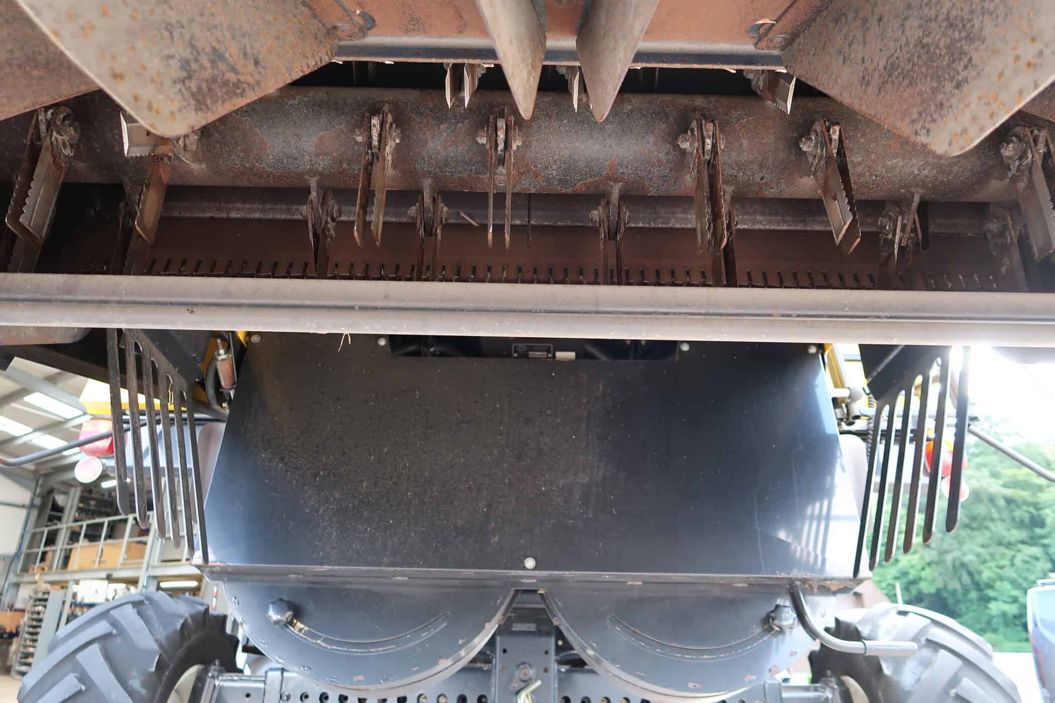 NEW HOLLAND CSX 7080 - Image 48