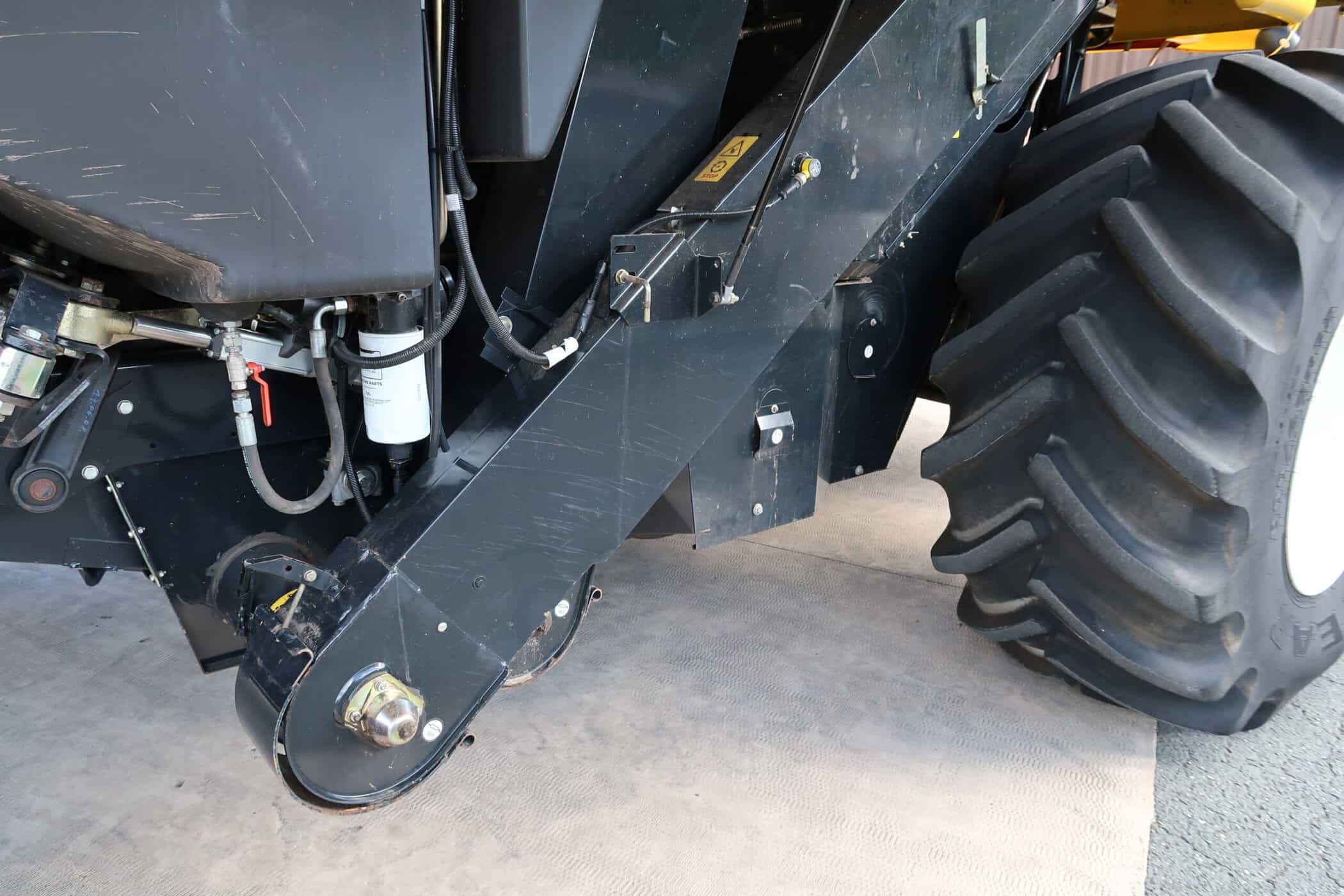 NEW HOLLAND CSX 7080 - Image 53