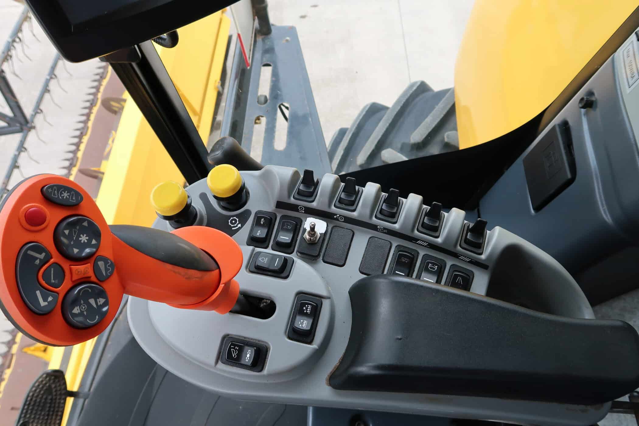 NEW HOLLAND CX 6090 - Image 39