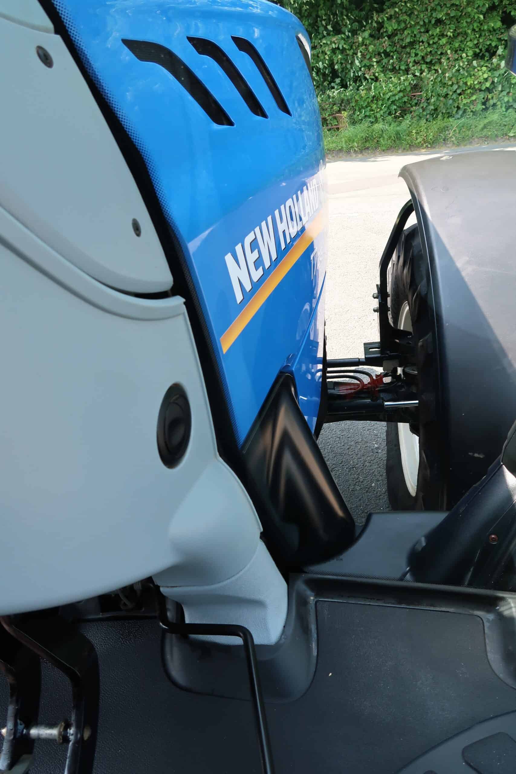 NEW HOLLAND T7.245 - Image 15