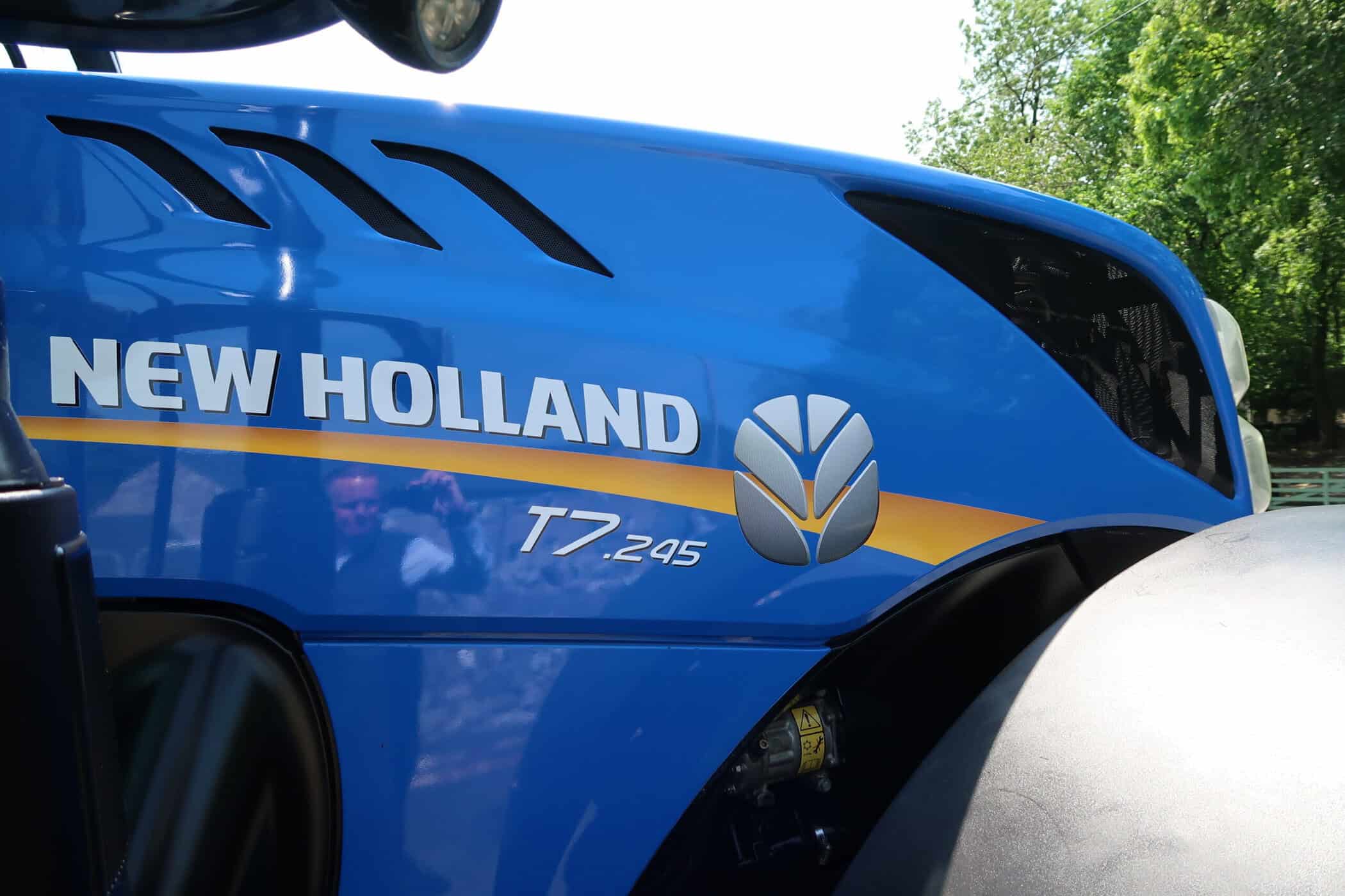 NEW HOLLAND T7.245 - Image 26