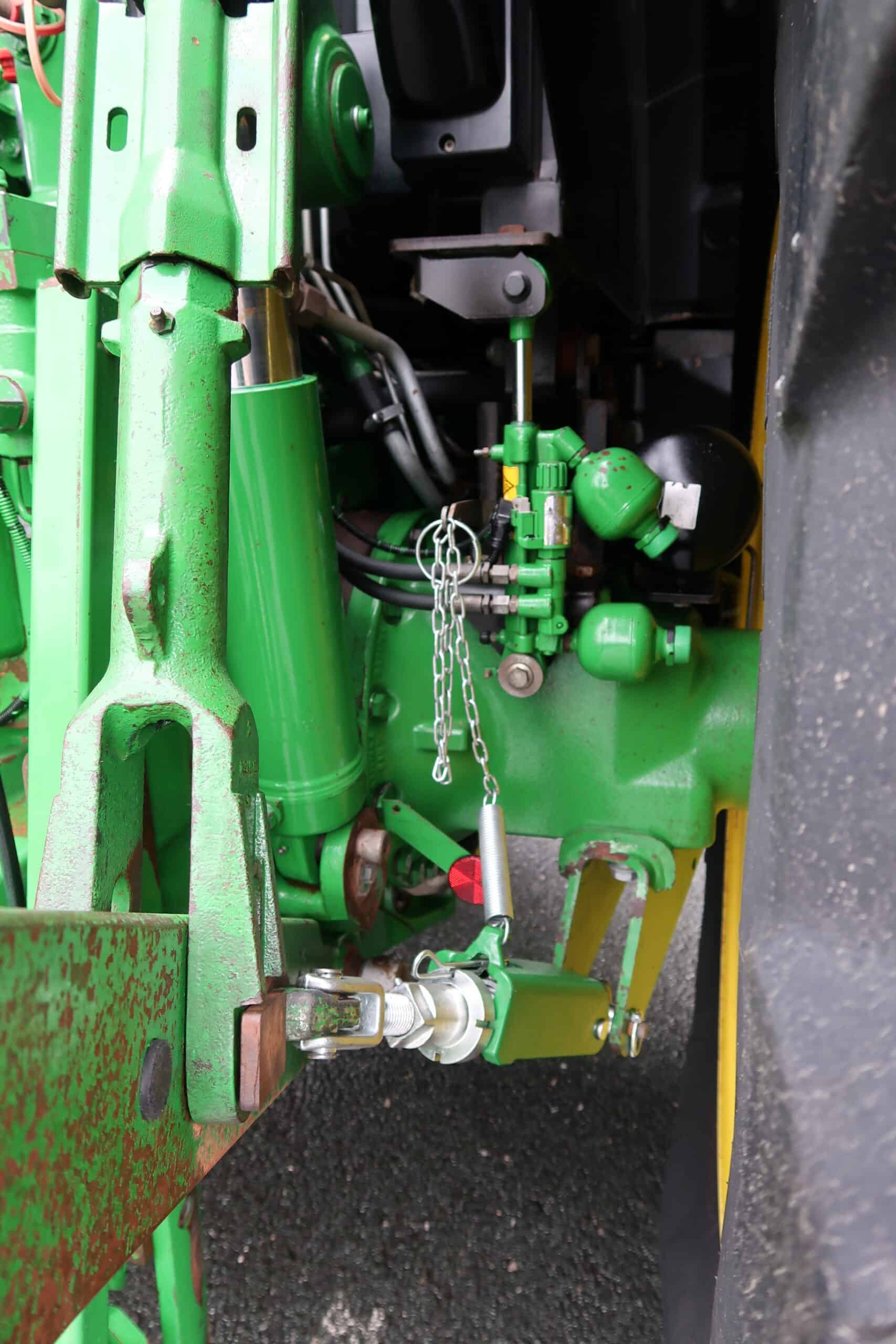 JOHN DEERE 6215R - Image 10