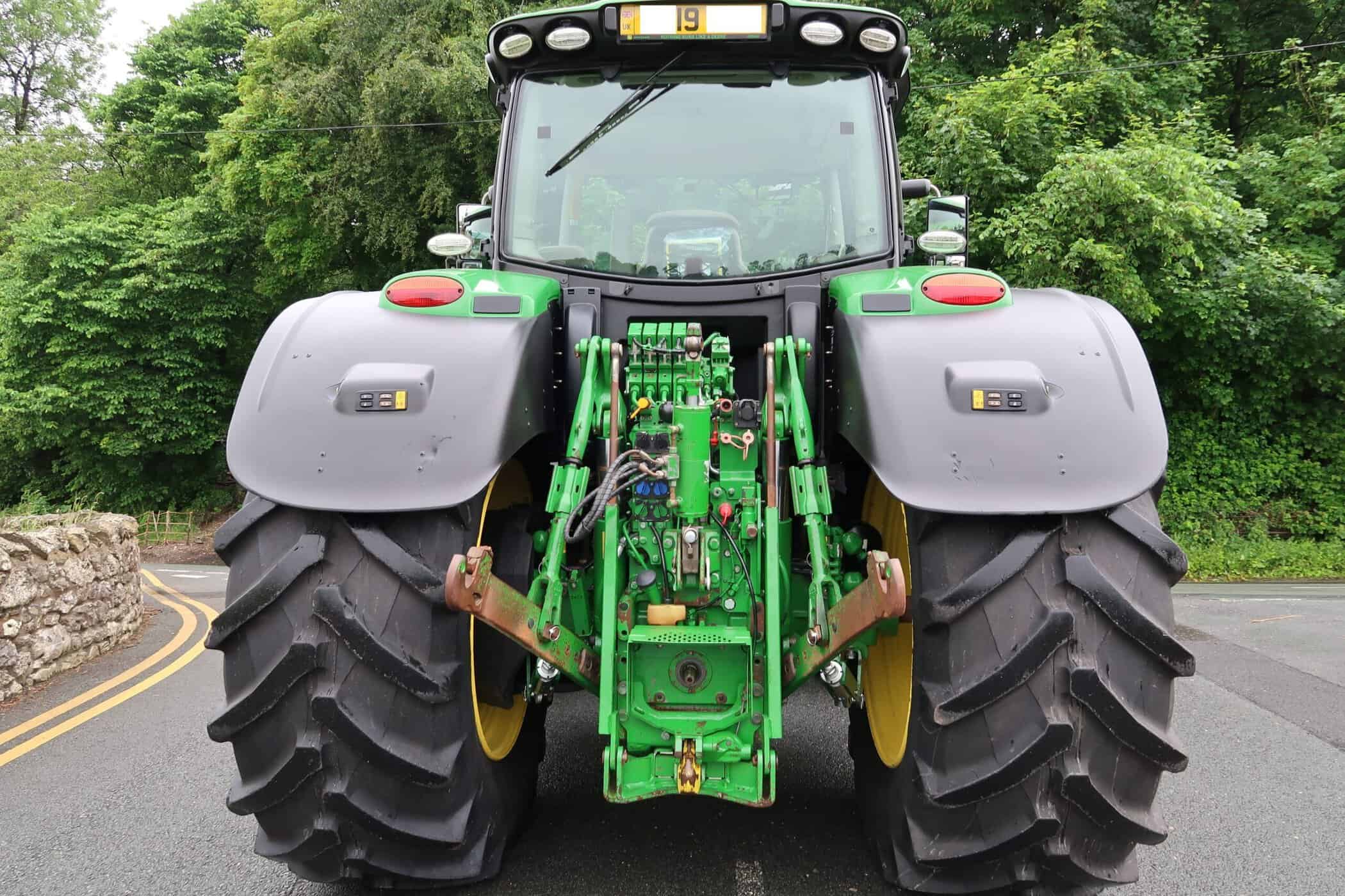 JOHN DEERE 6215R - Image 3