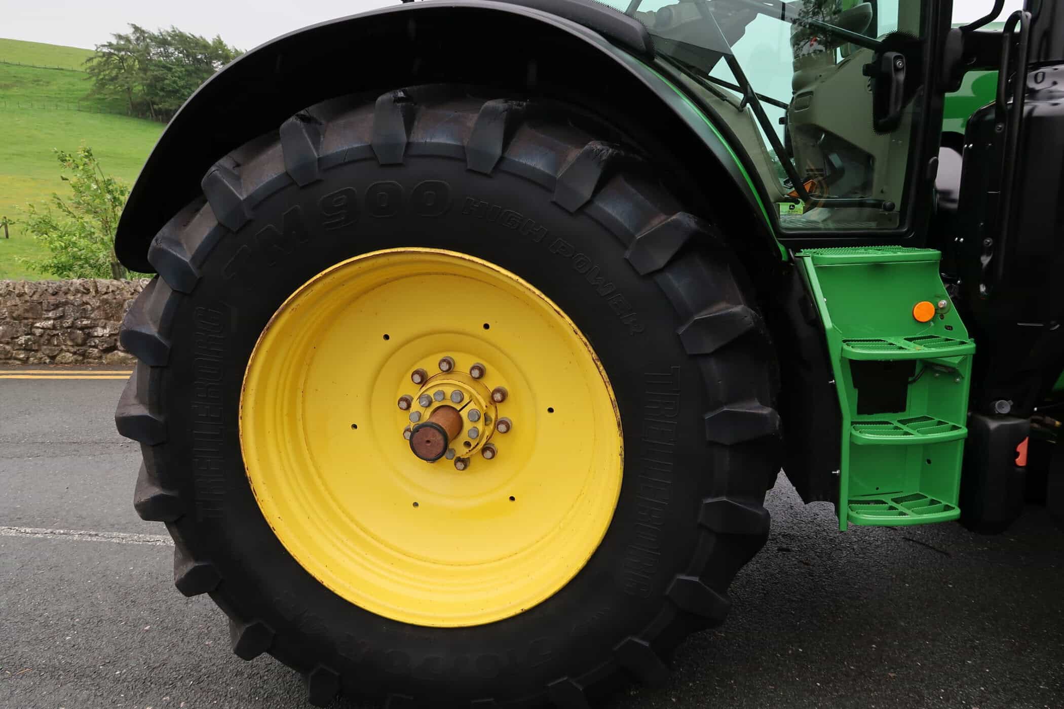 JOHN DEERE 6215R - Image 20
