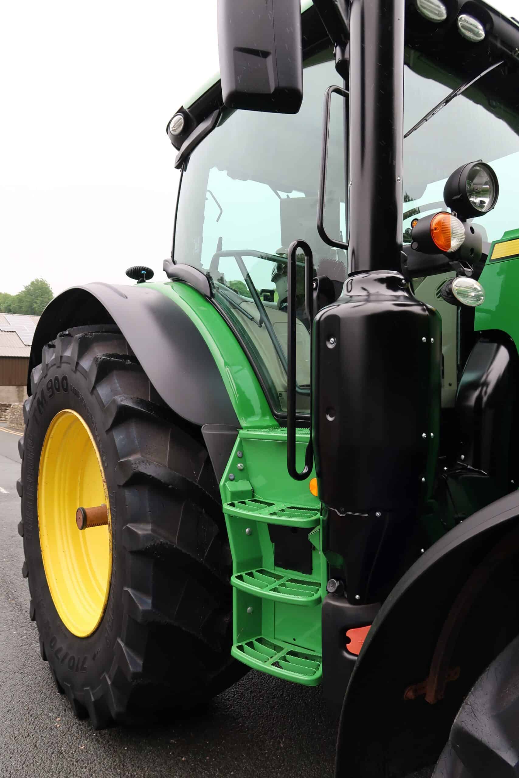 JOHN DEERE 6215R - Image 21