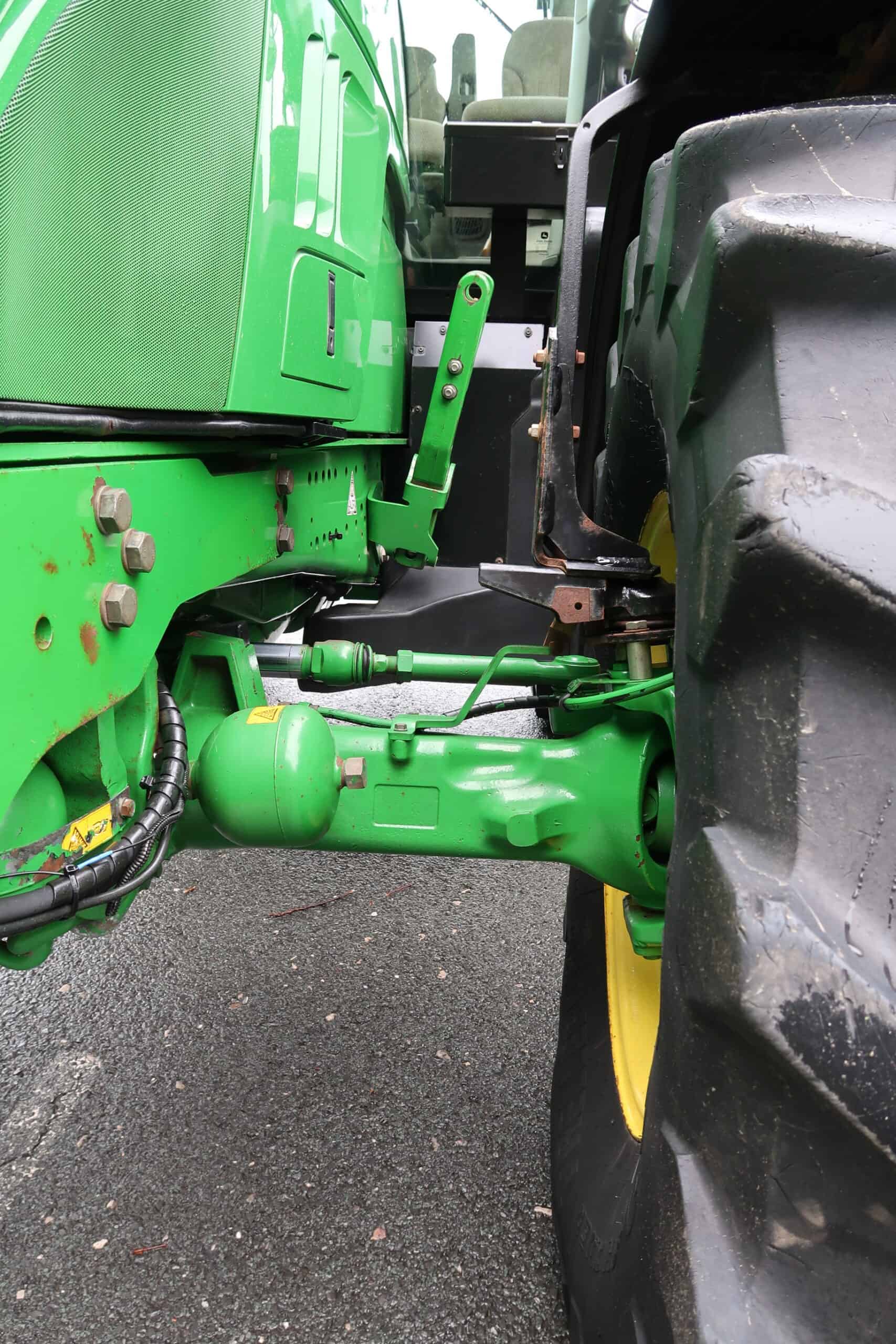 JOHN DEERE 6215R - Image 27