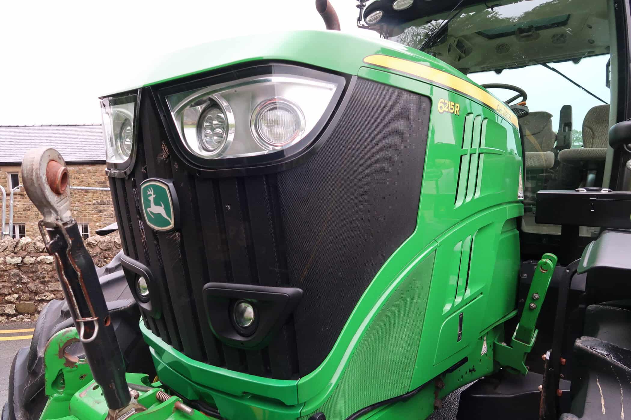 JOHN DEERE 6215R - Image 28