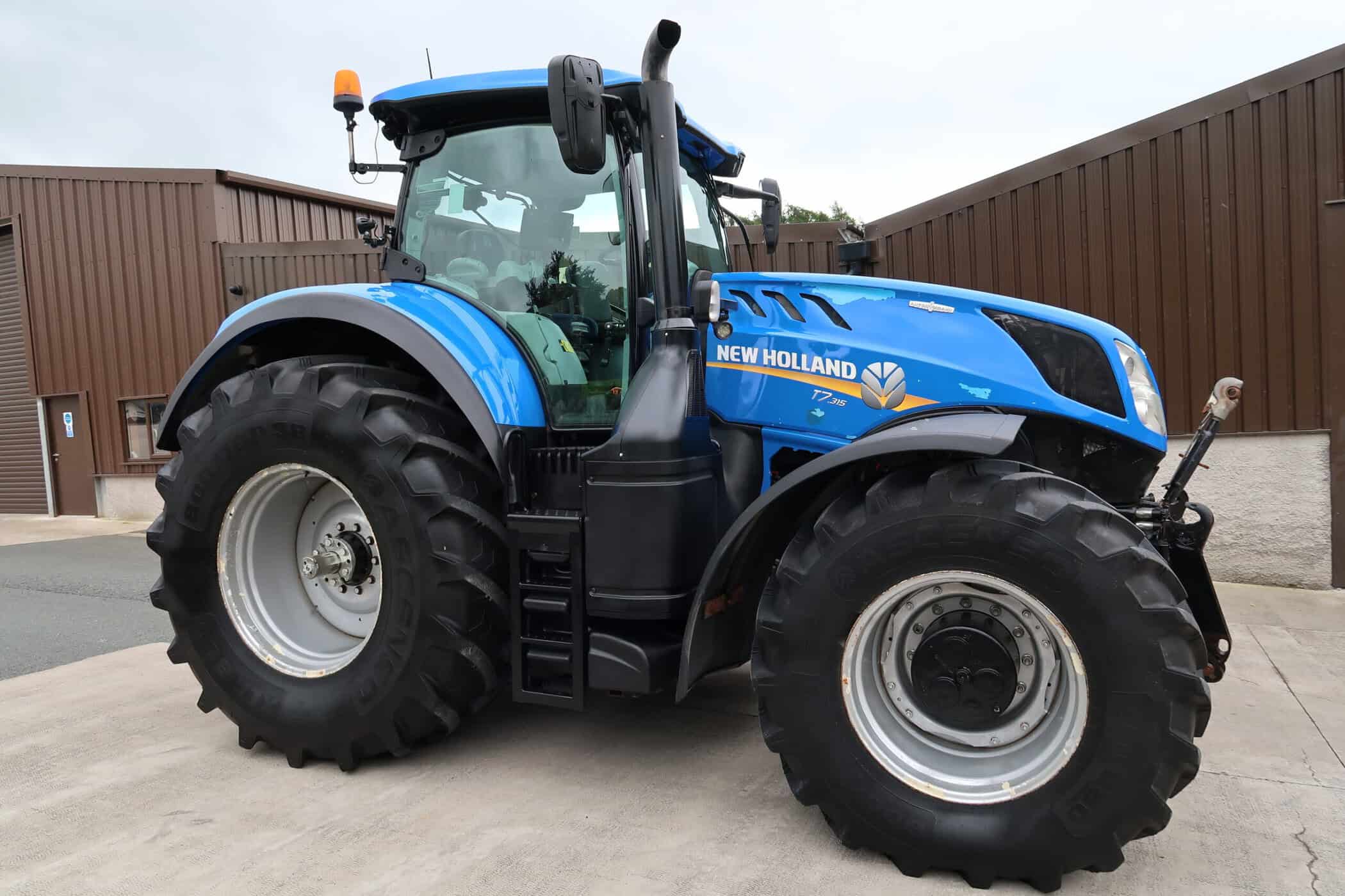 NEW HOLLAND T7.315 - Image 2