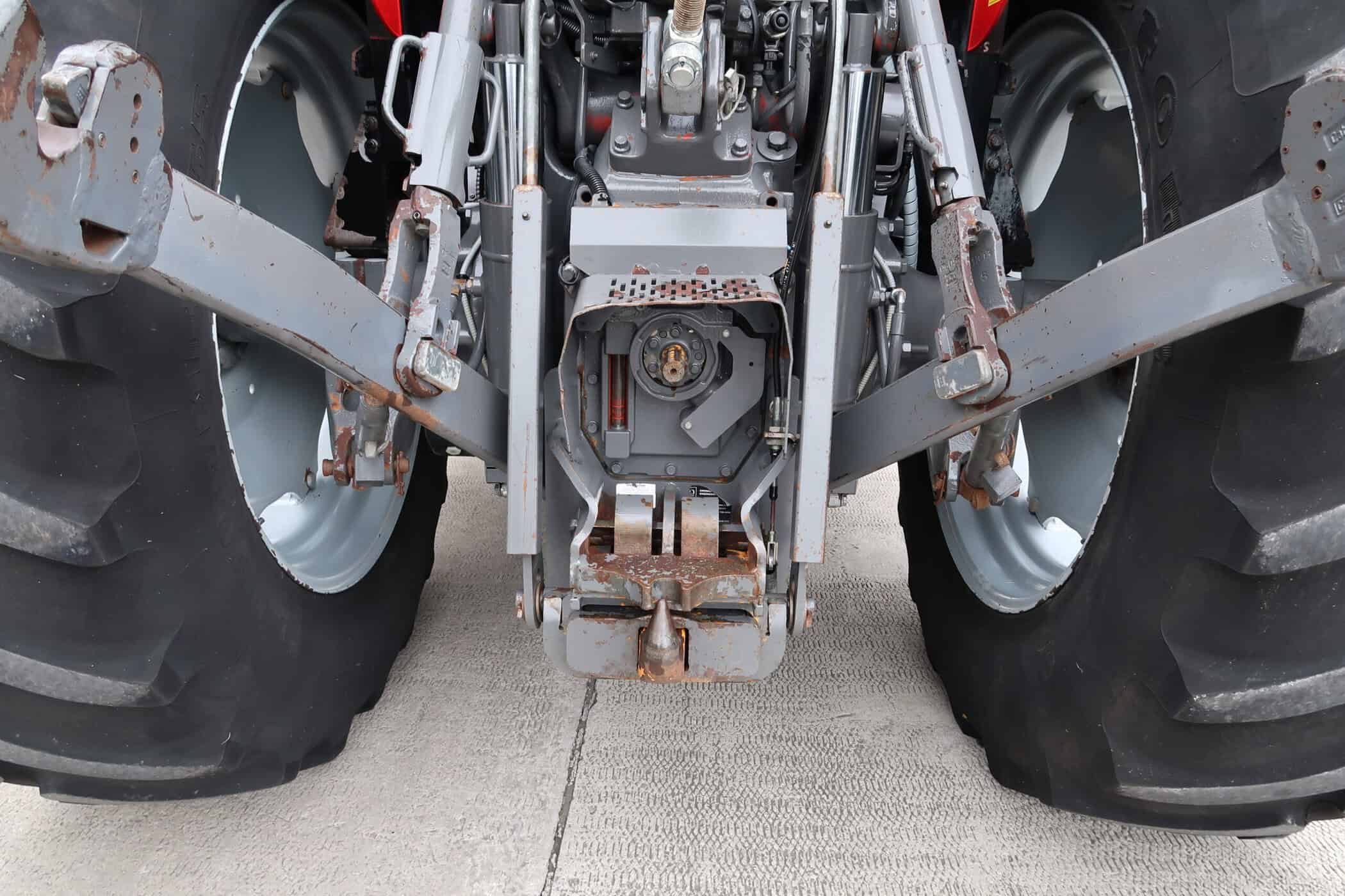 MASSEY FERGUSON 5613 - Image 23
