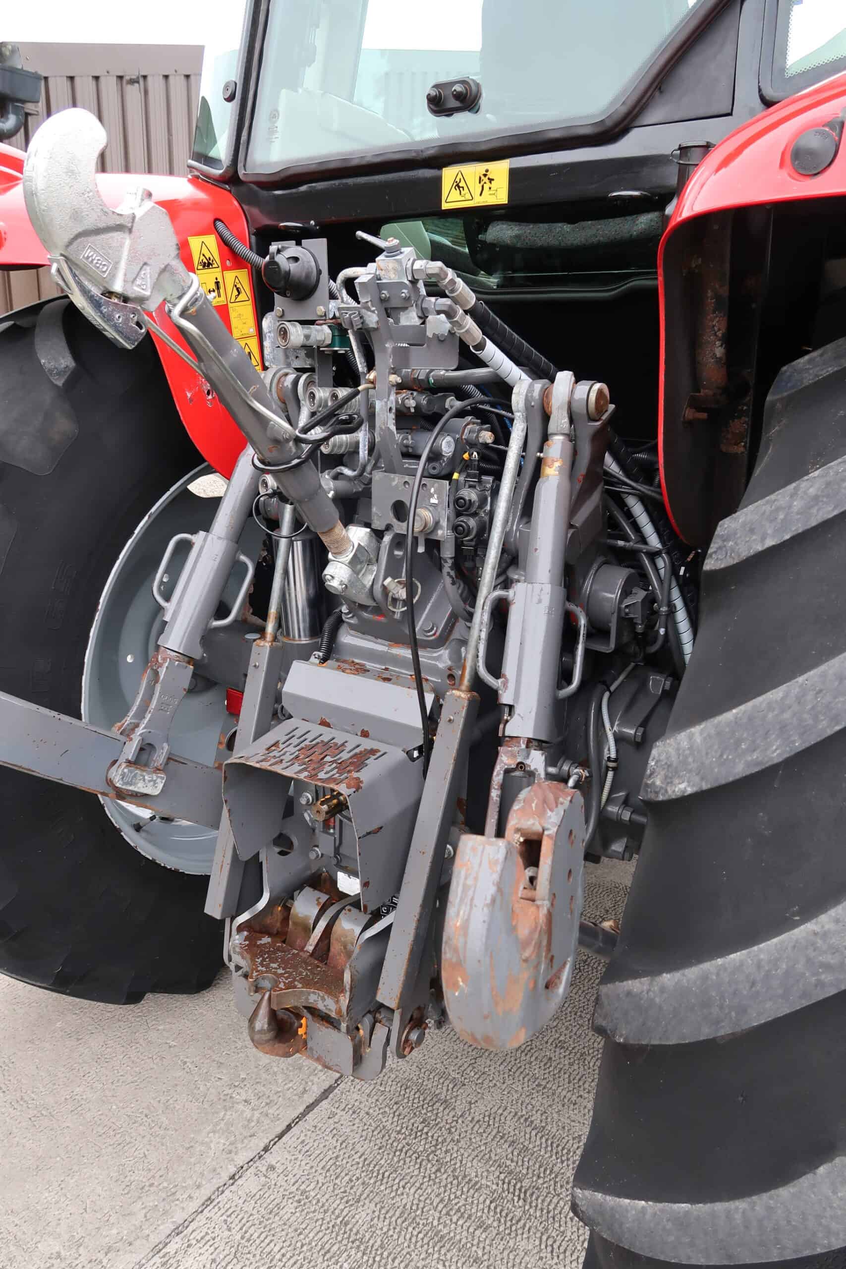 MASSEY FERGUSON 5613 - Image 24