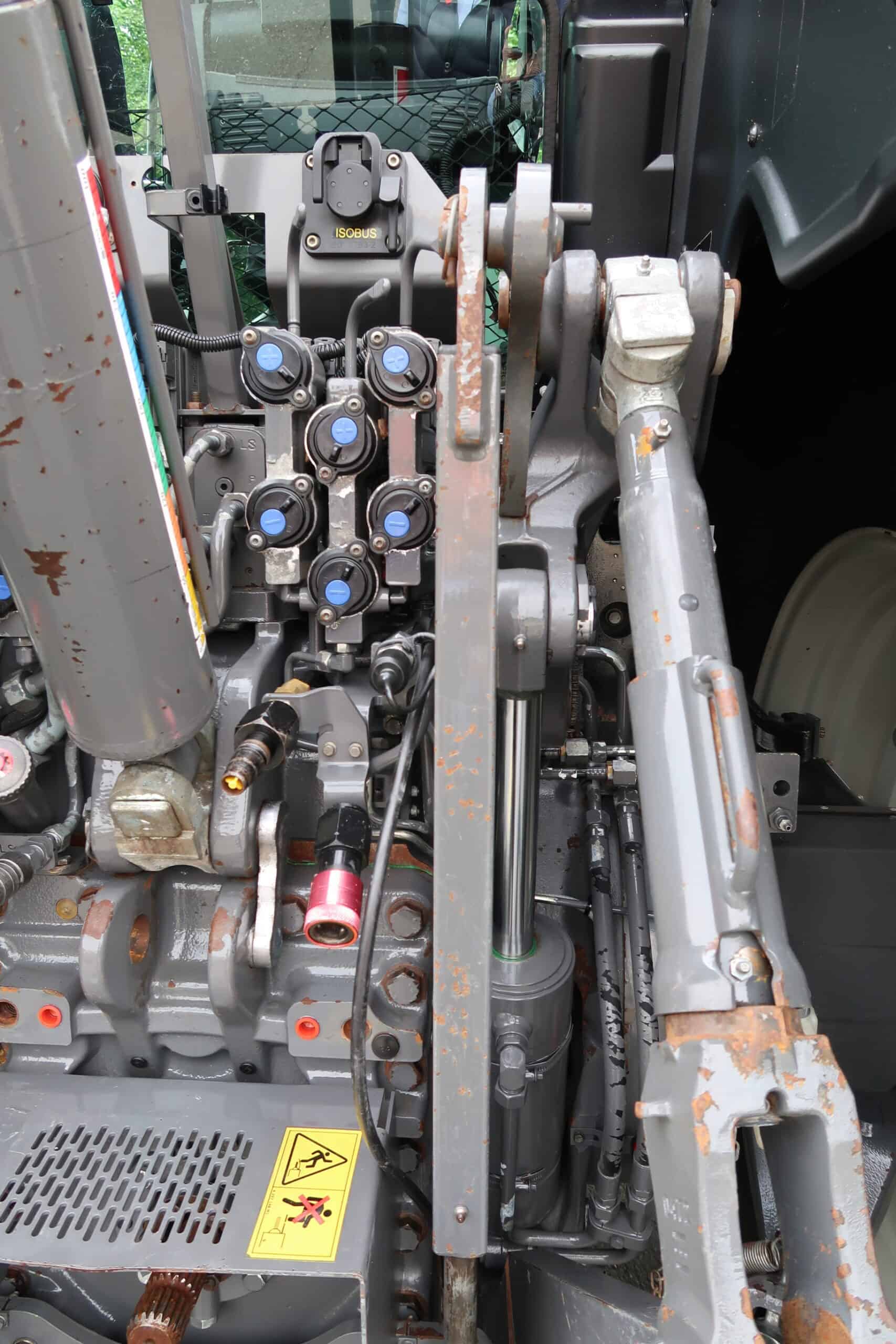 VALTRA S374 - Image 22