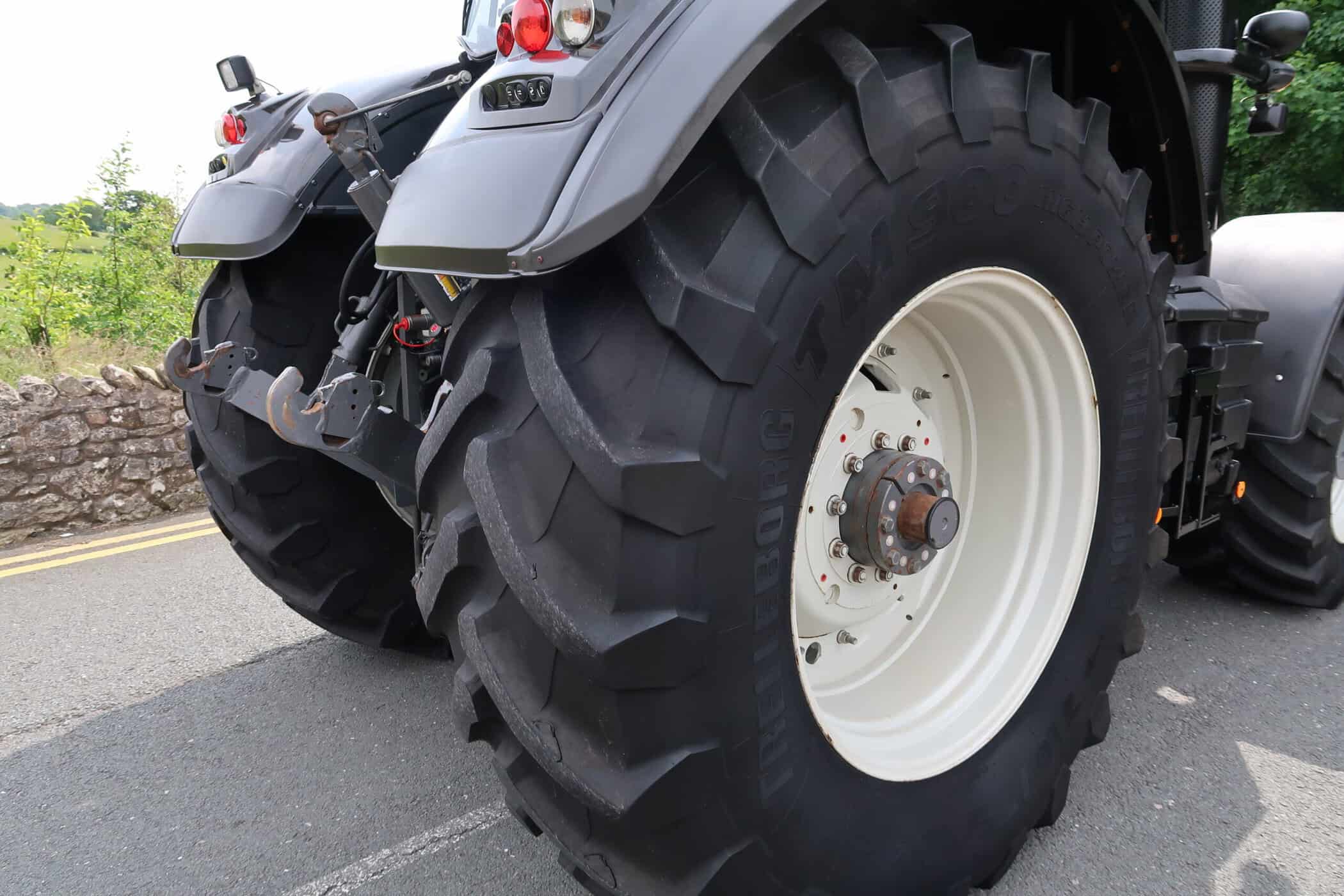 VALTRA S374 - Image 26
