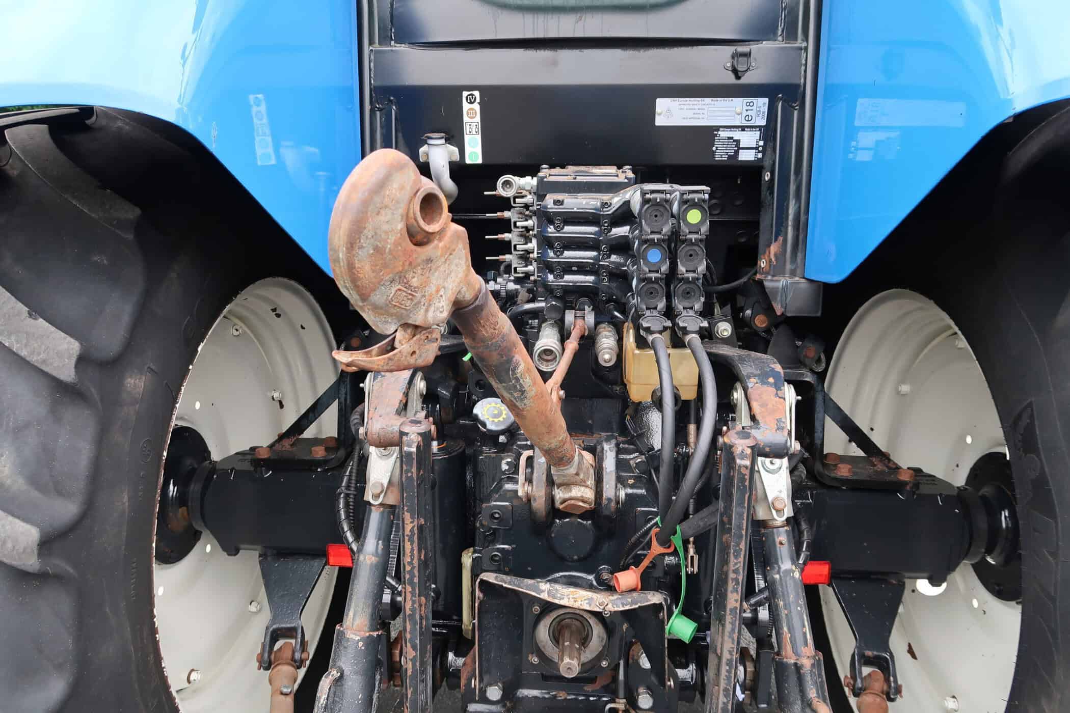 NEW HOLLAND T6050 - Image 5