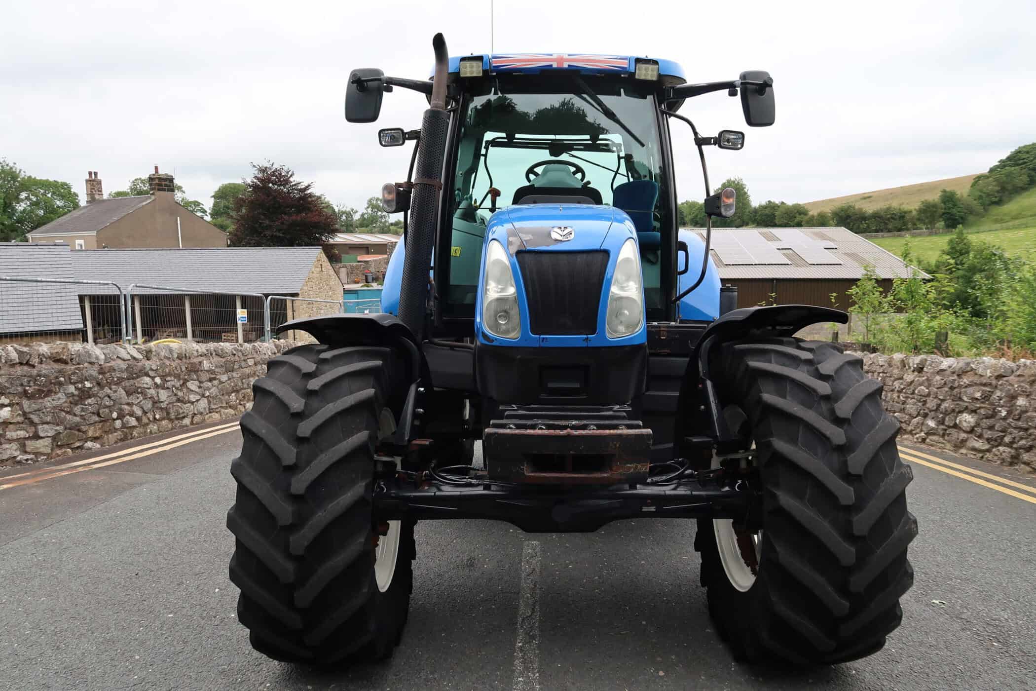 NEW HOLLAND T6050 - Image 10
