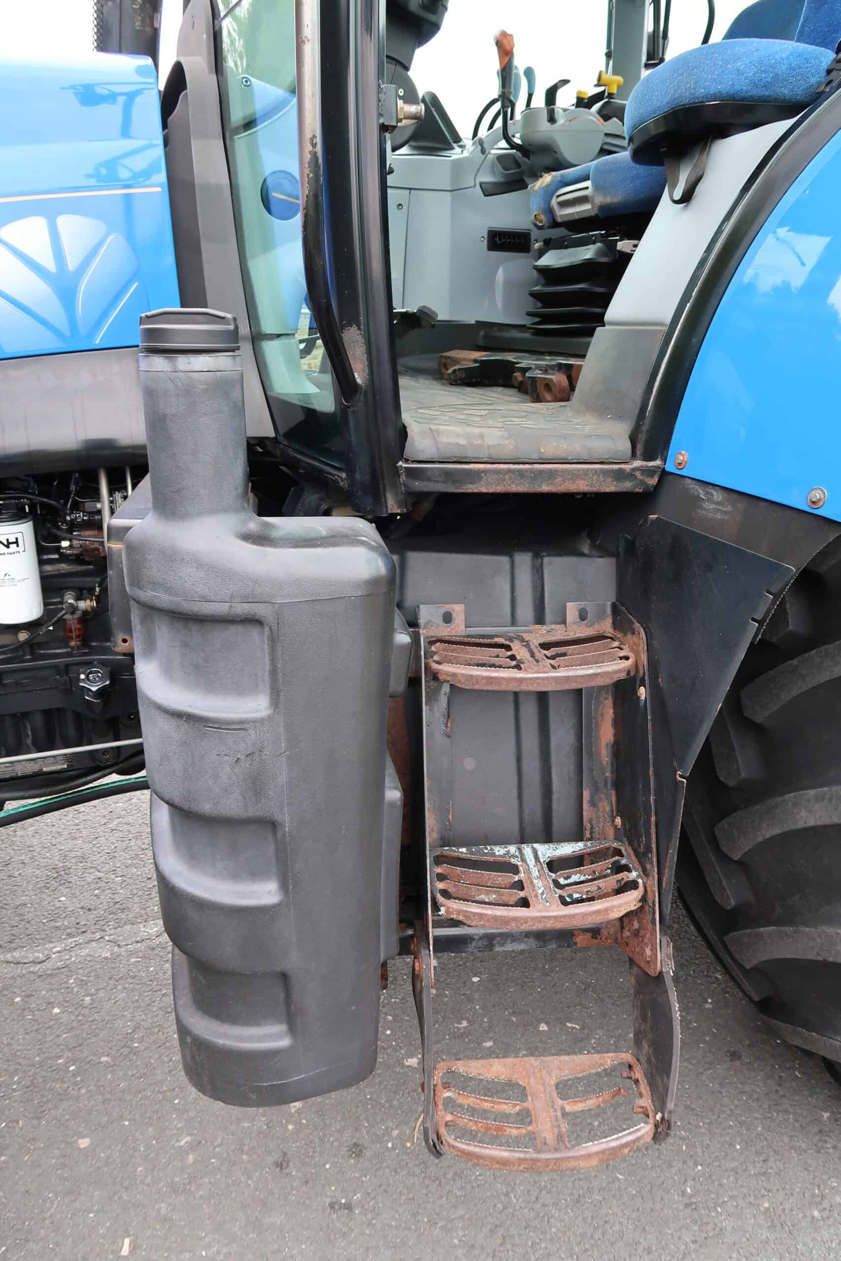 NEW HOLLAND T6050 - Image 11