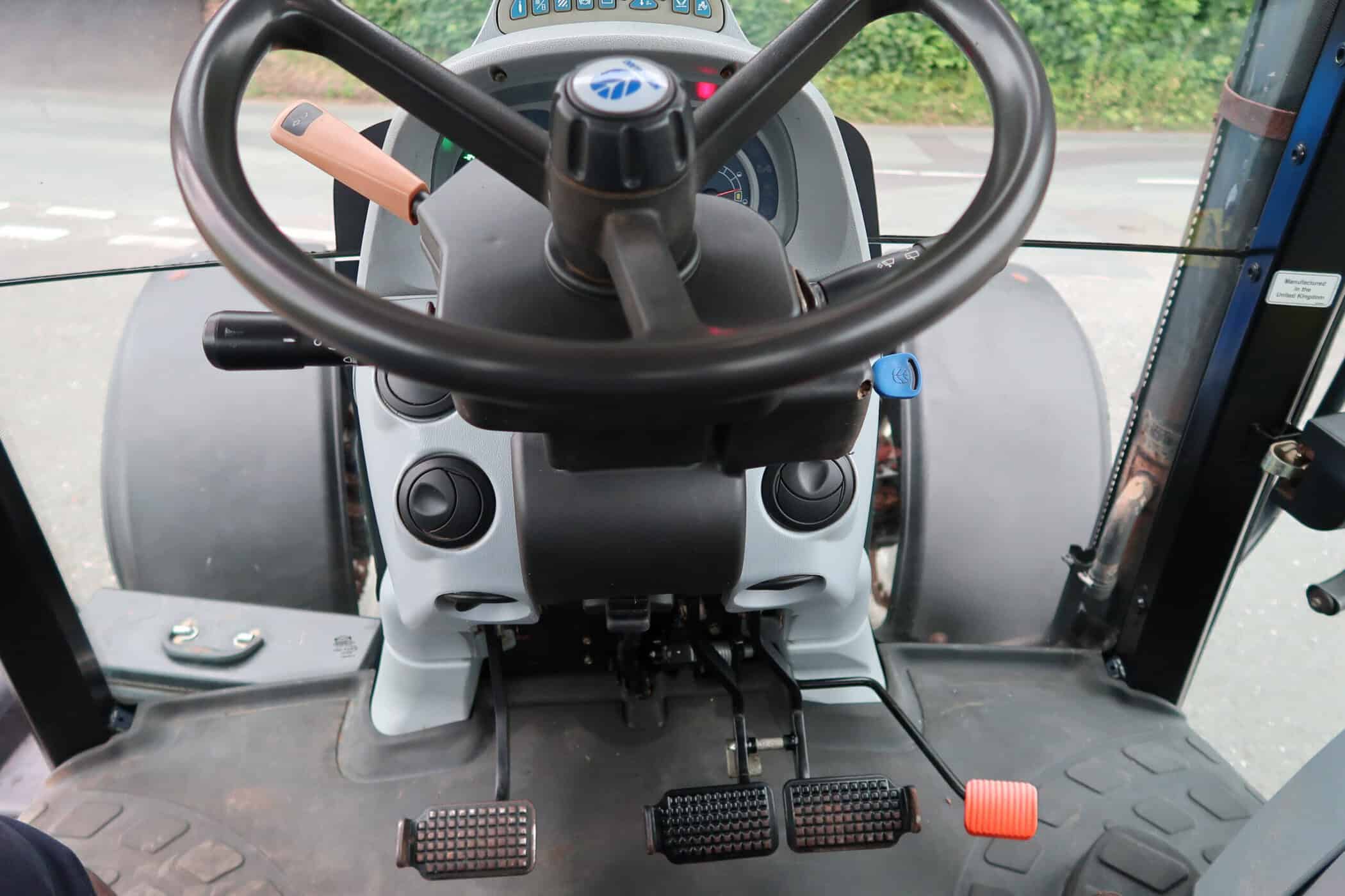 NEW HOLLAND T6050 - Image 19