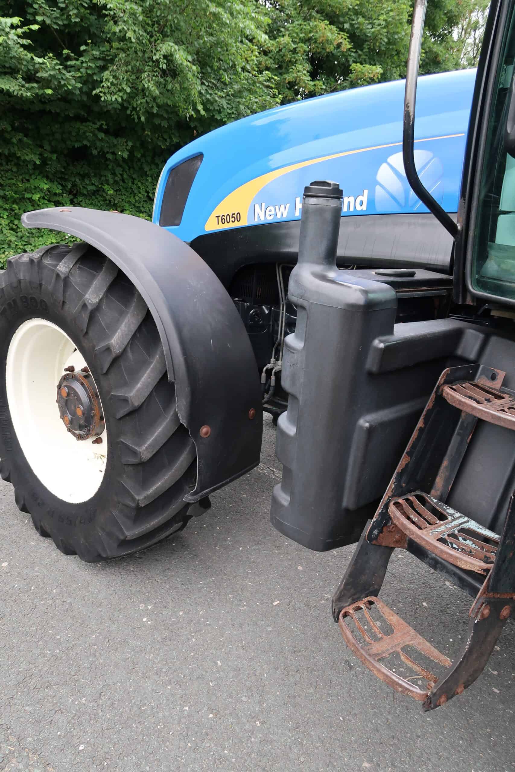 NEW HOLLAND T6050 - Image 29