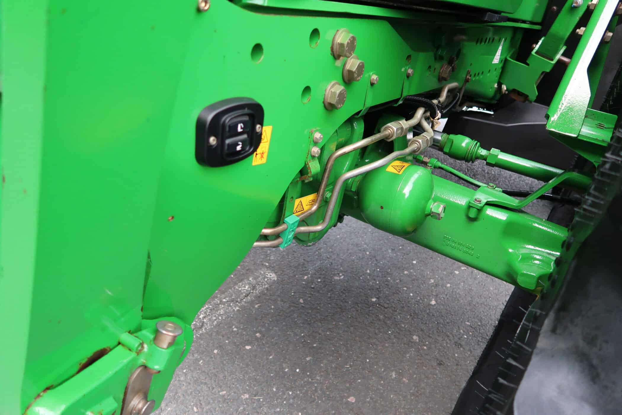 JOHN DEERE 6215R - Image 14