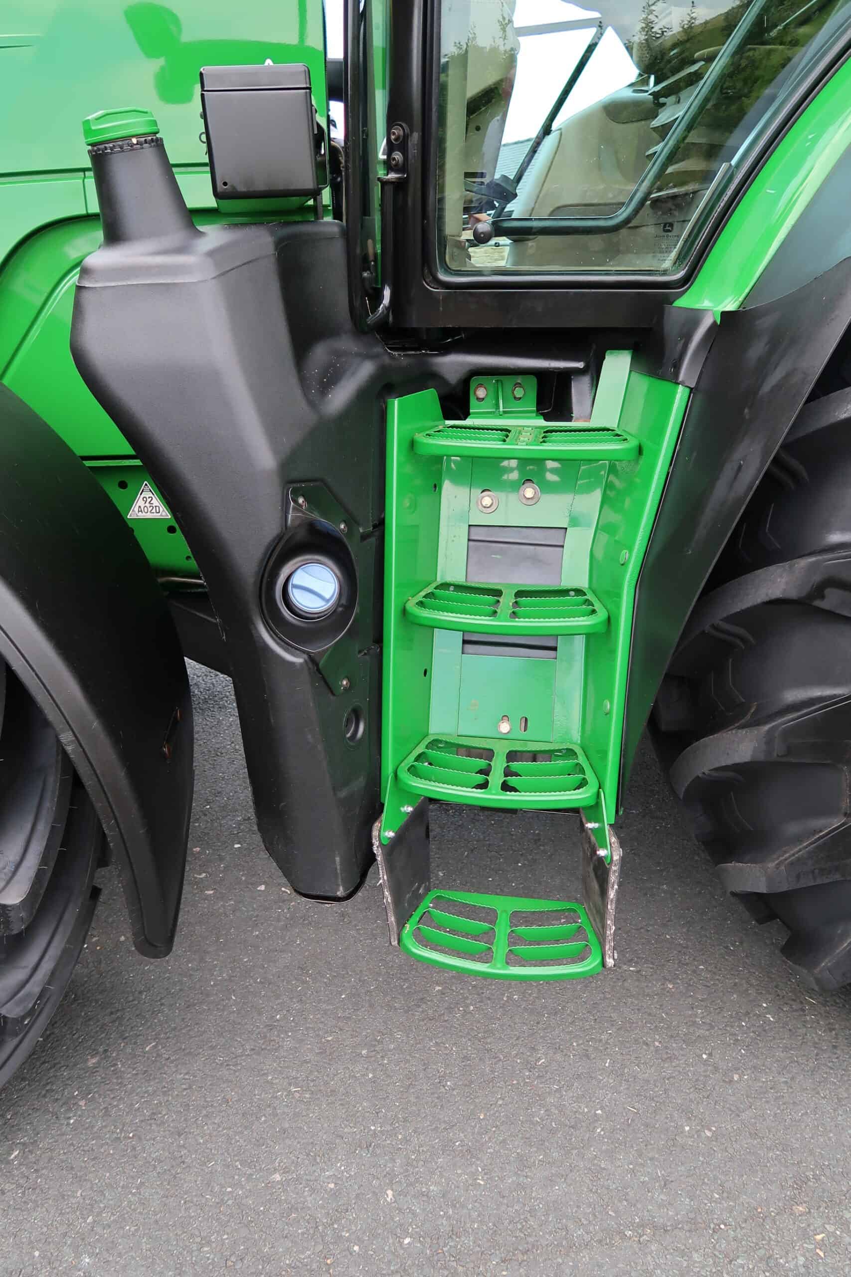 JOHN DEERE 6215R - Image 25