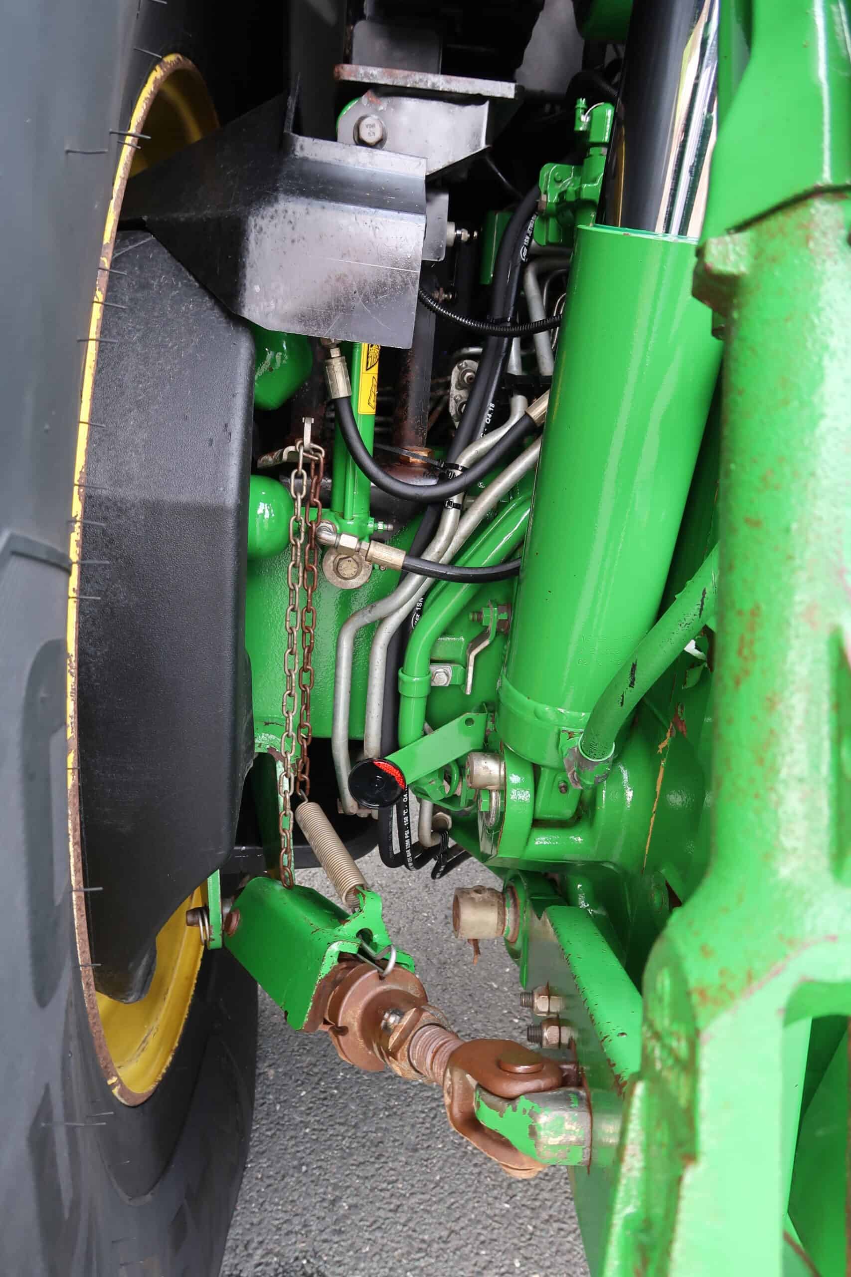 JOHN DEERE 6215R - Image 31