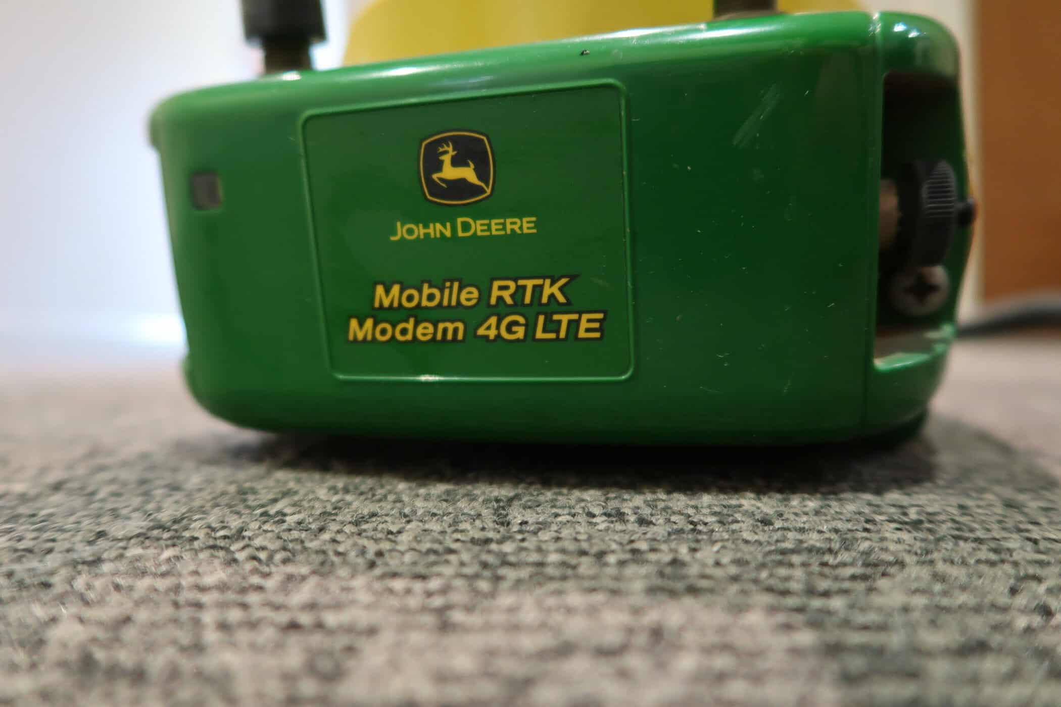 JOHN DEERE 6215R - Image 38