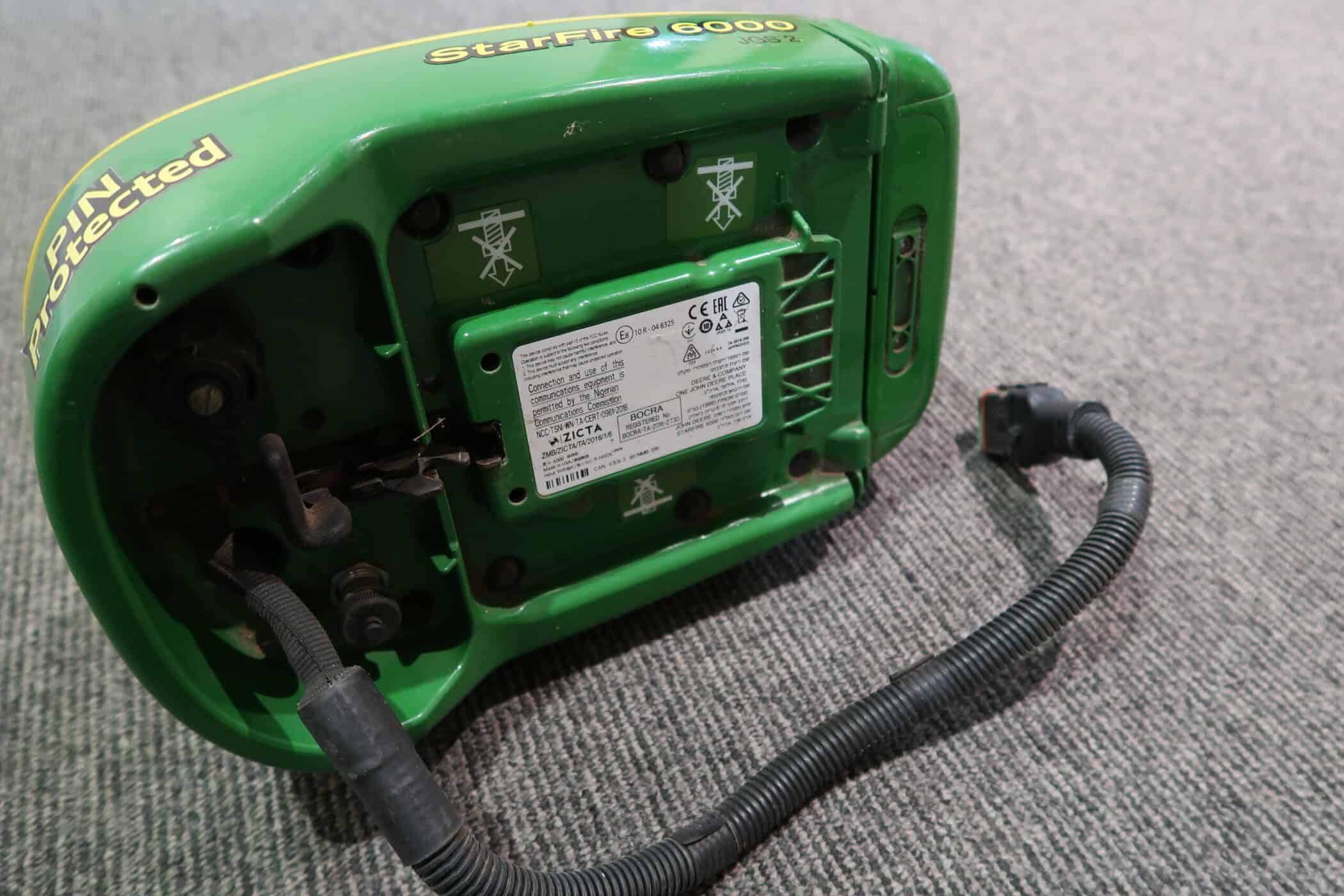 JOHN DEERE 6215R - Image 40