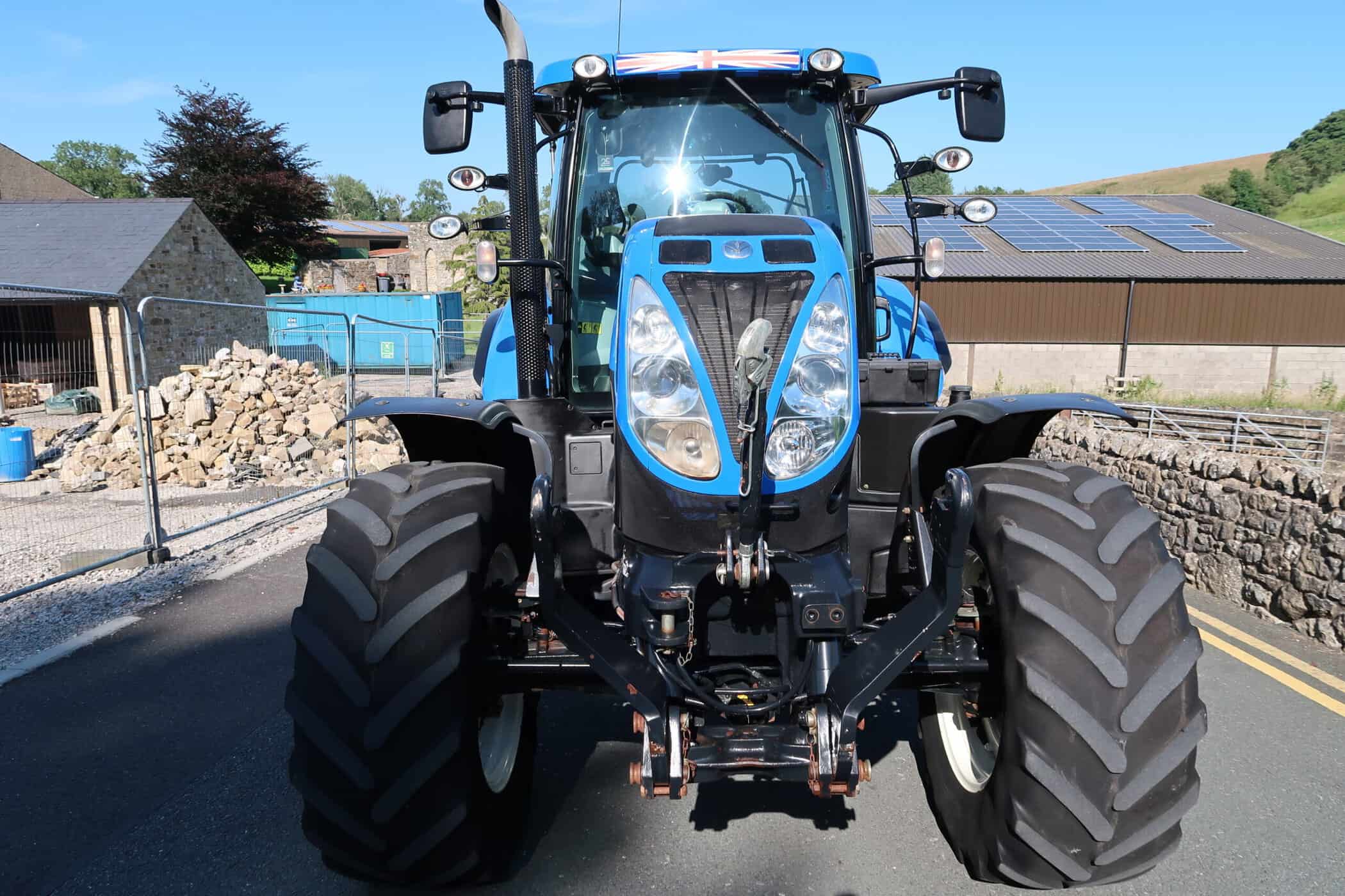NEW HOLLAND T7.200 - Image 8